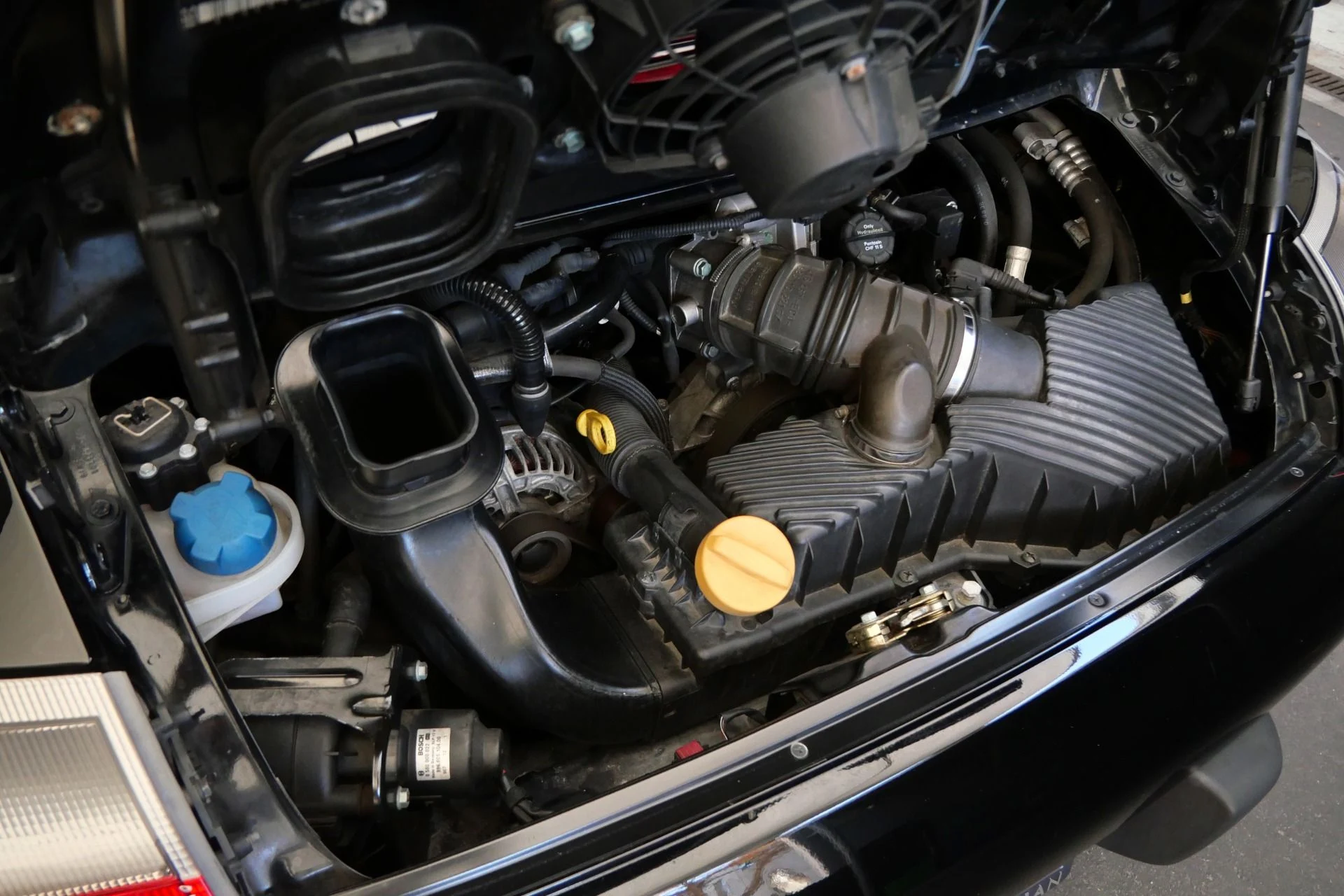 mph035_2742482483_Used_2000_Porsche_911_Carrera_Cabriolet_6_Speed_Manual_Sport_Classic_Wheels_Well_Optioned_1764950738_d4001fb74e