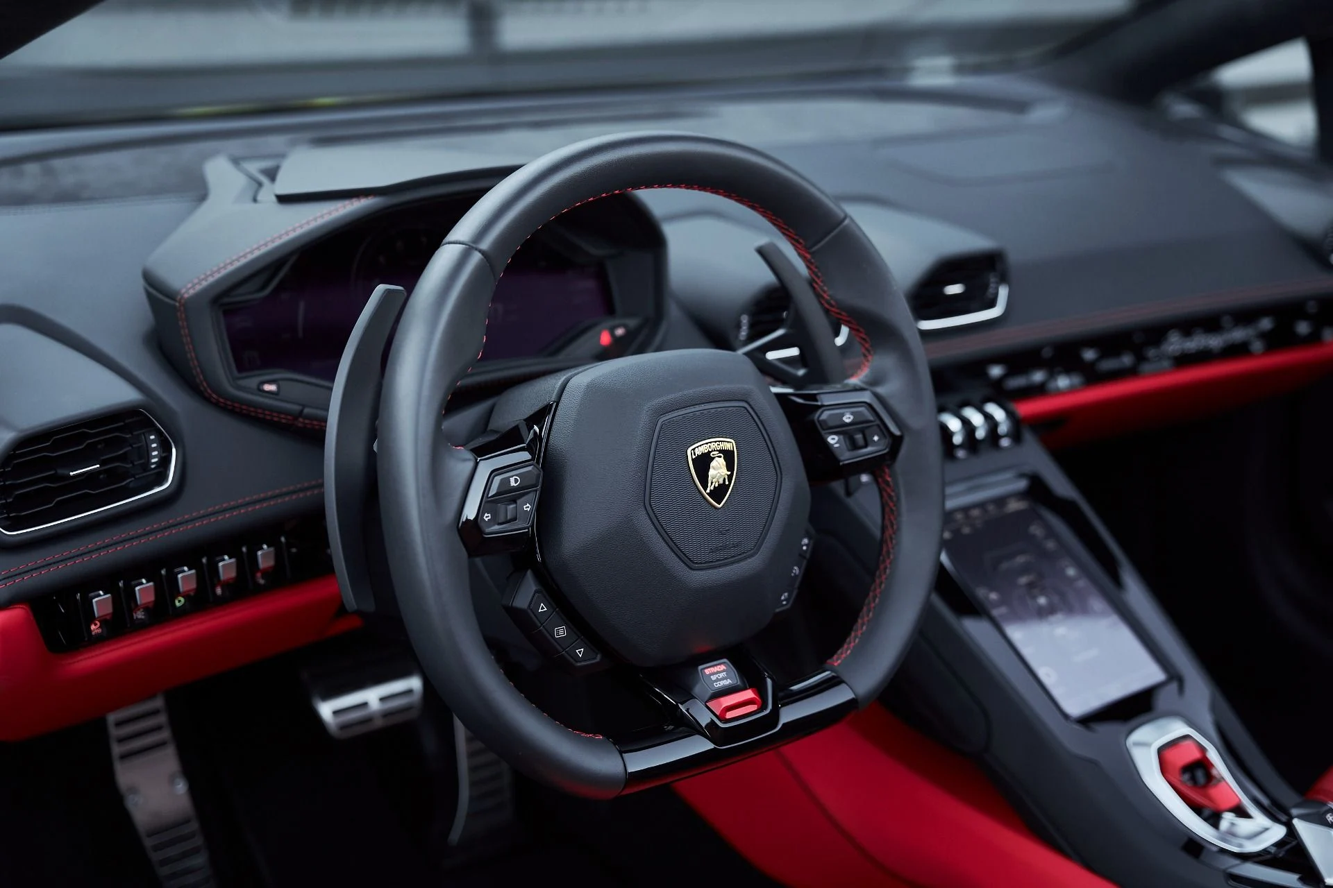 mph035_2756924024_Used_2024_Lamborghini_Huracan_EVO_Spyder_1766881367_5a04cb4657