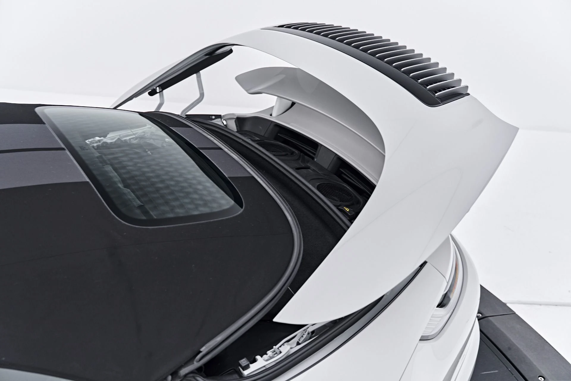 mph035_2763813205_Used_2024_Porsche_911_Turbo_S_1790987944_246131cac9