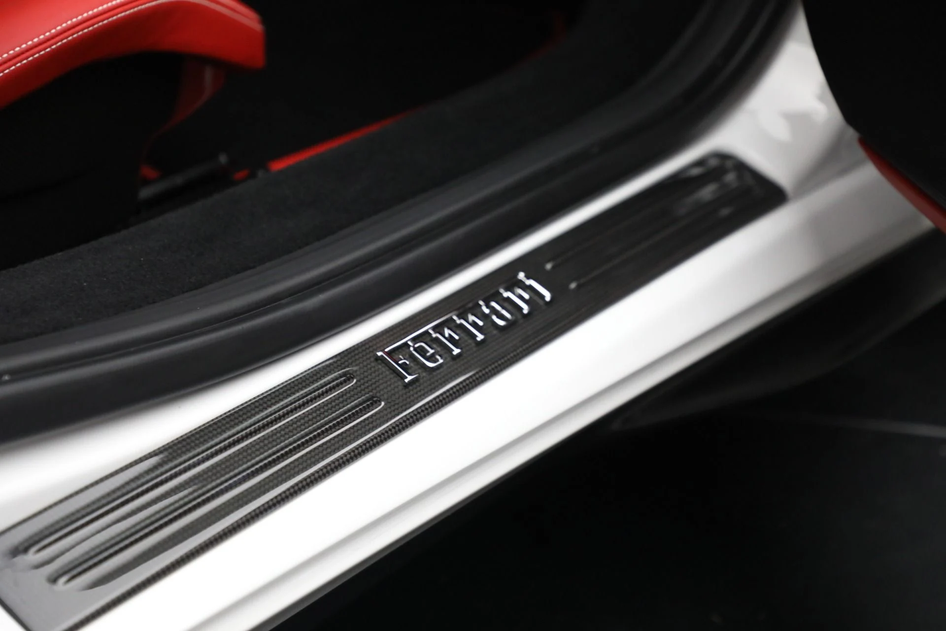 mph035_276487953_Used_2023_Ferrari_F8_Spider_0a928e8f4f