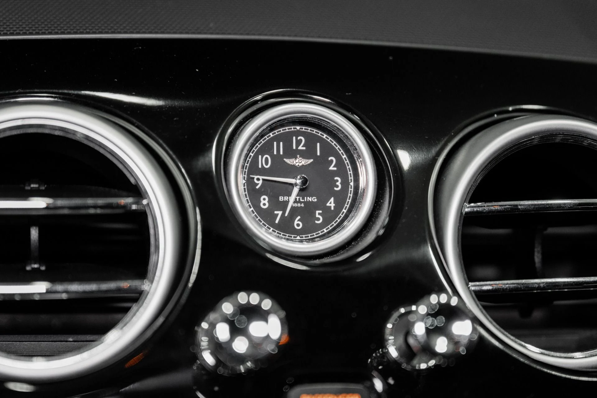 mph035_2773938888_Used_2014_Bentley_Flying_Spur_1764428362_8b2b239bbd