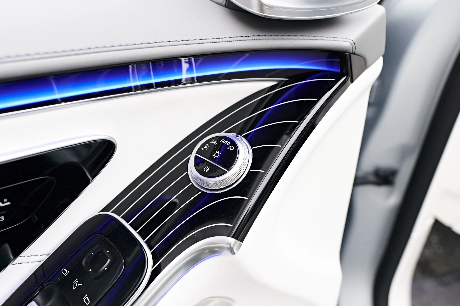 mph035_2780642918_Used_2024_Mercedes_Benz_S_Class_Maybach_S_680_1729209539_eb045b8dd5