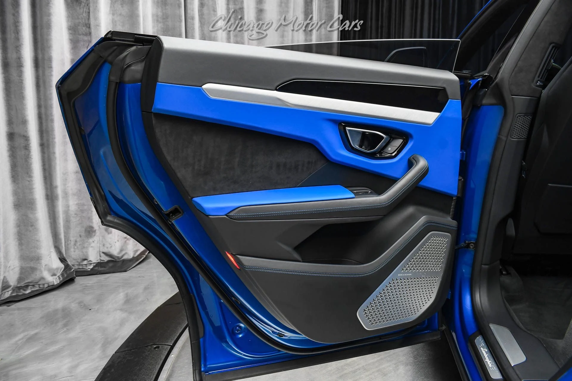 mph035_2789899873_11442_p36_l_96a0117809