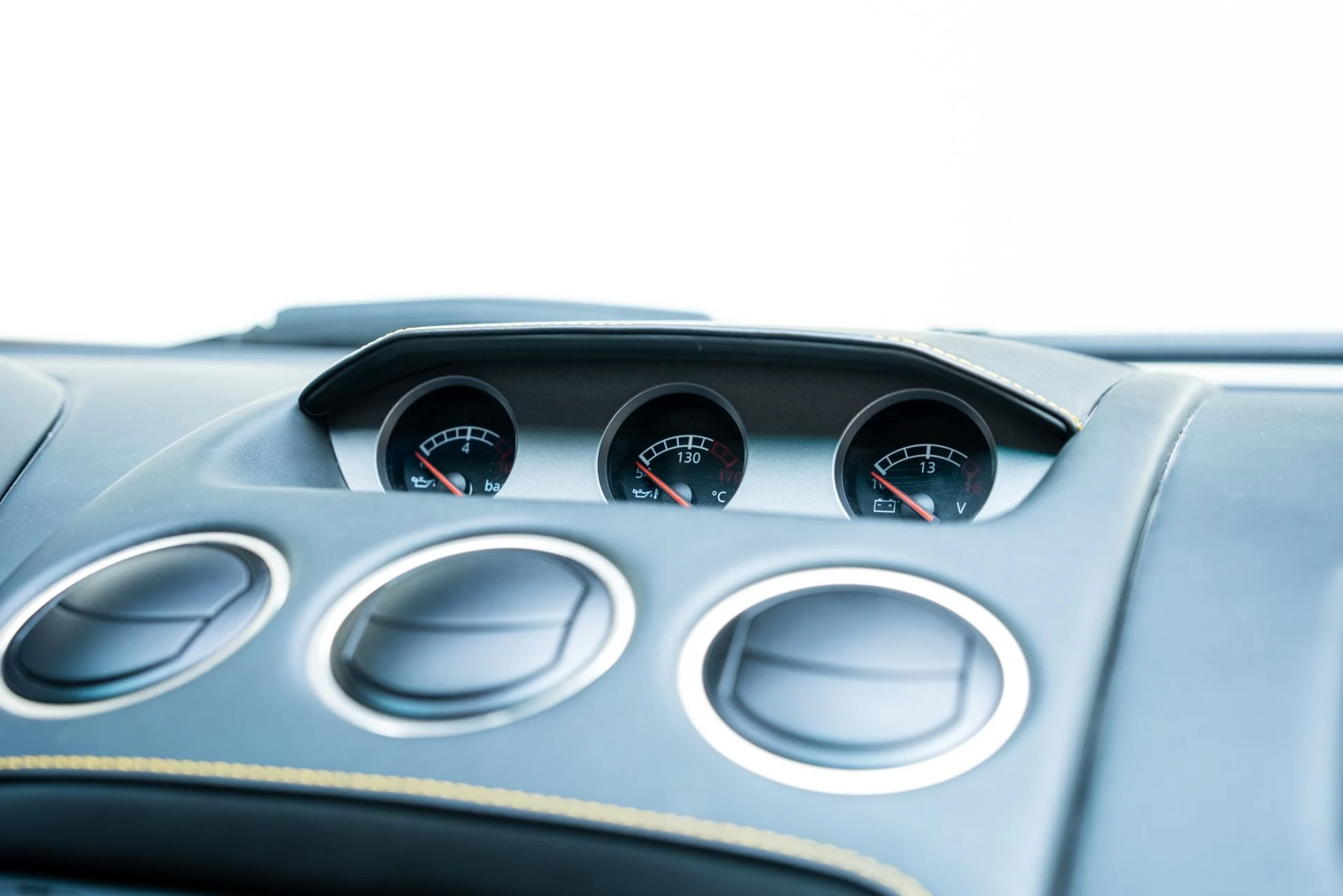 mph035_2796162514_Used_2004_Lamborghini_Gallardo_1769620319_334d7894ec