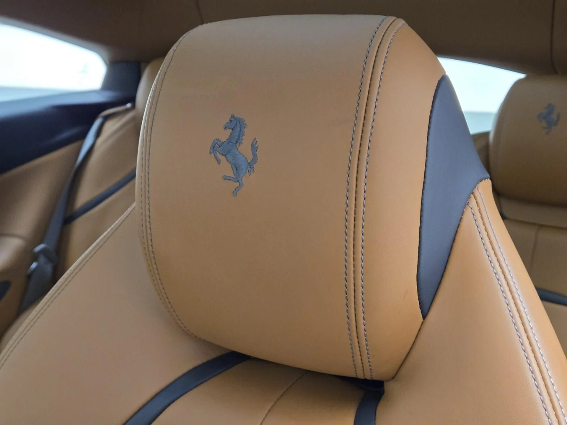 mph035_2825643755_Used_2017_Ferrari_GTC_4_Lusso_V12_1768977469_4482d0bd07