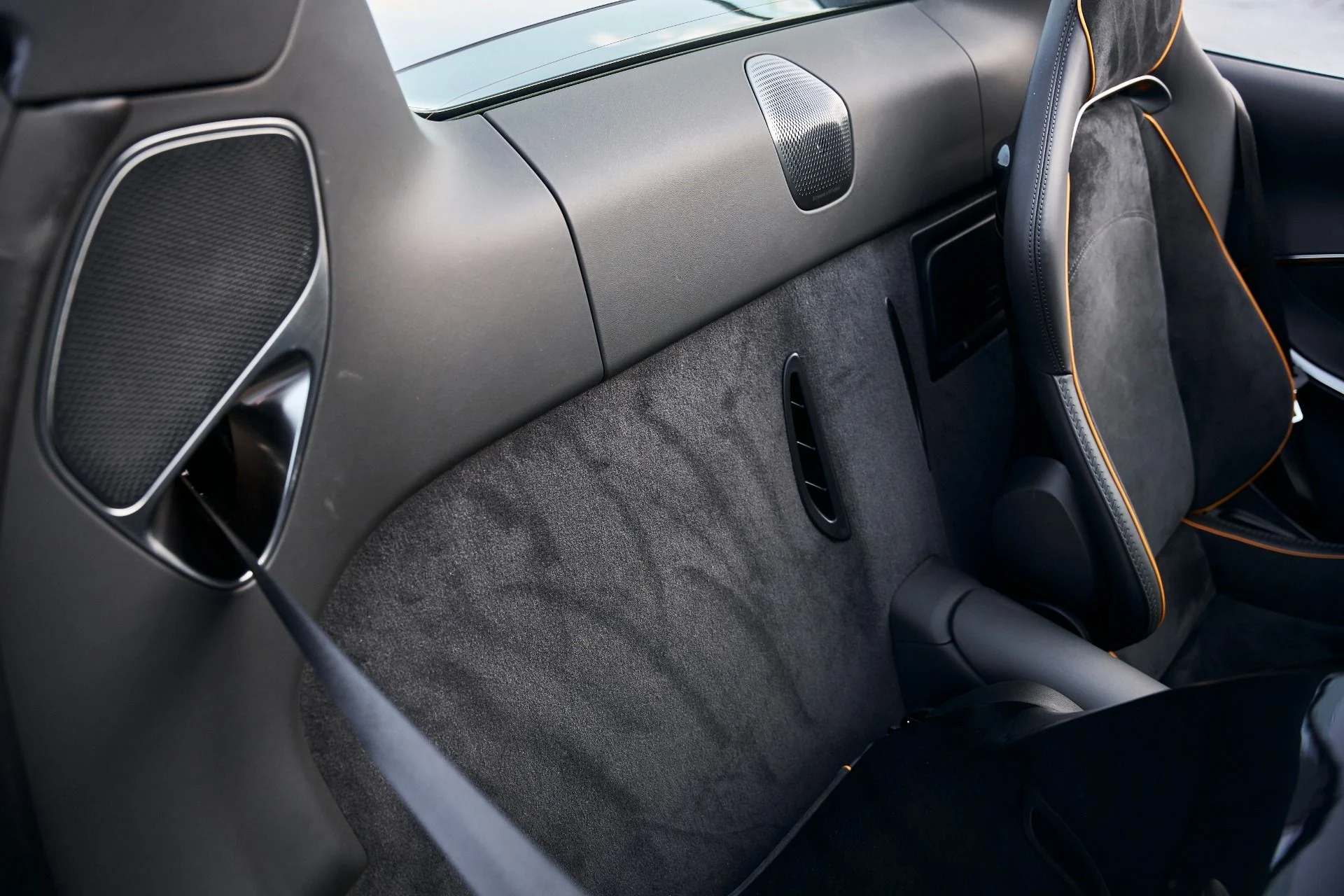 mph035_2845183052_Used_2025_Mc_Laren_Artura_1771382316_5fbdb4478a