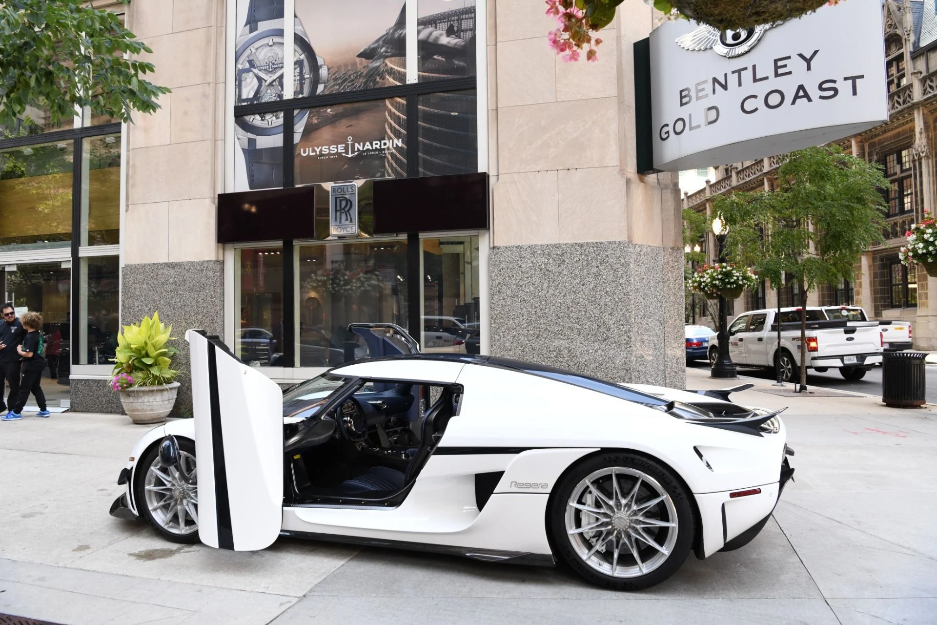 mph035_2848712007_10195_p37_l_6b7d9ce38d