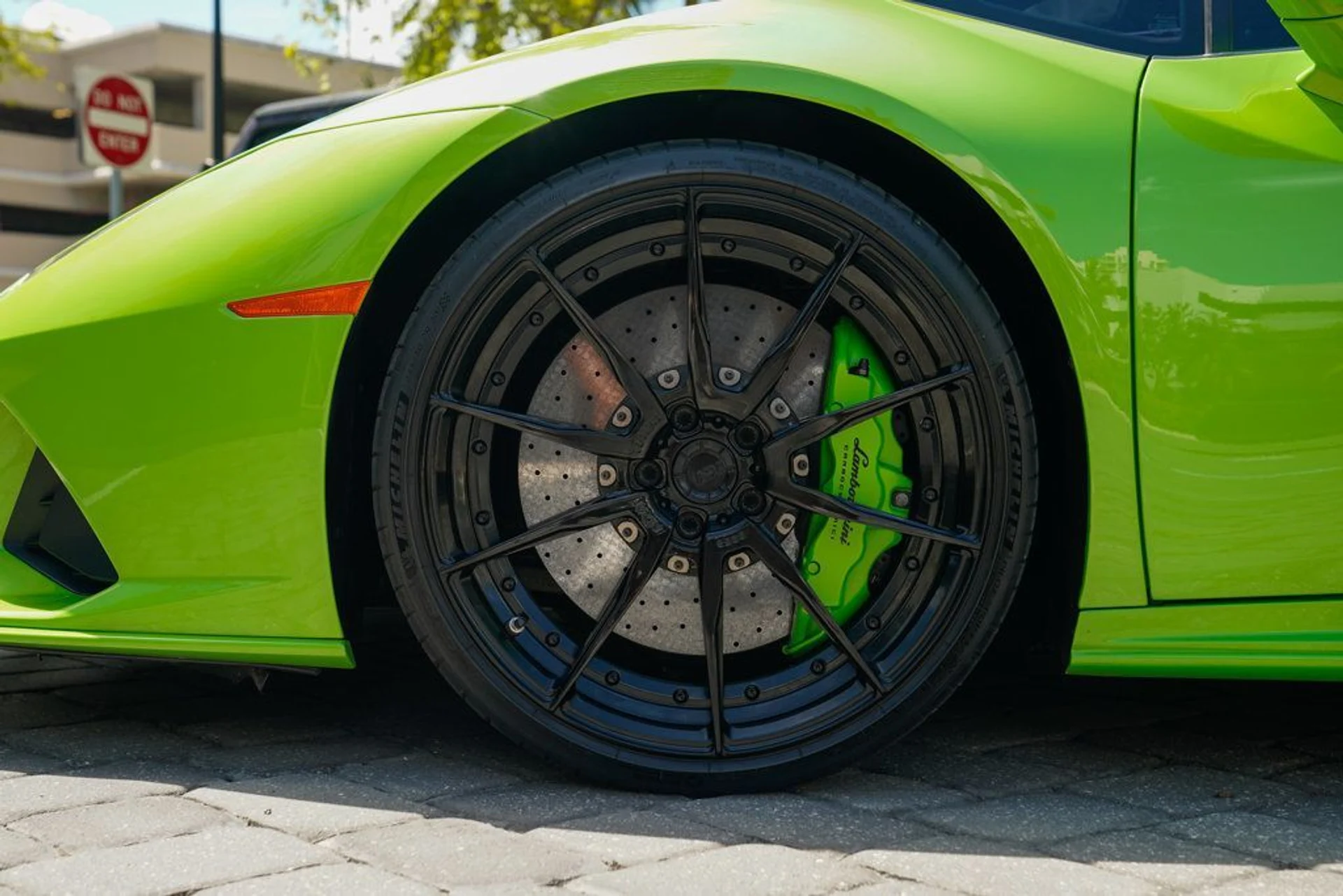 mph035_2849919044_used_2020_lamborghini_huracan_evo_coupeawd_14354_22890839_36_1024_21a18804f1