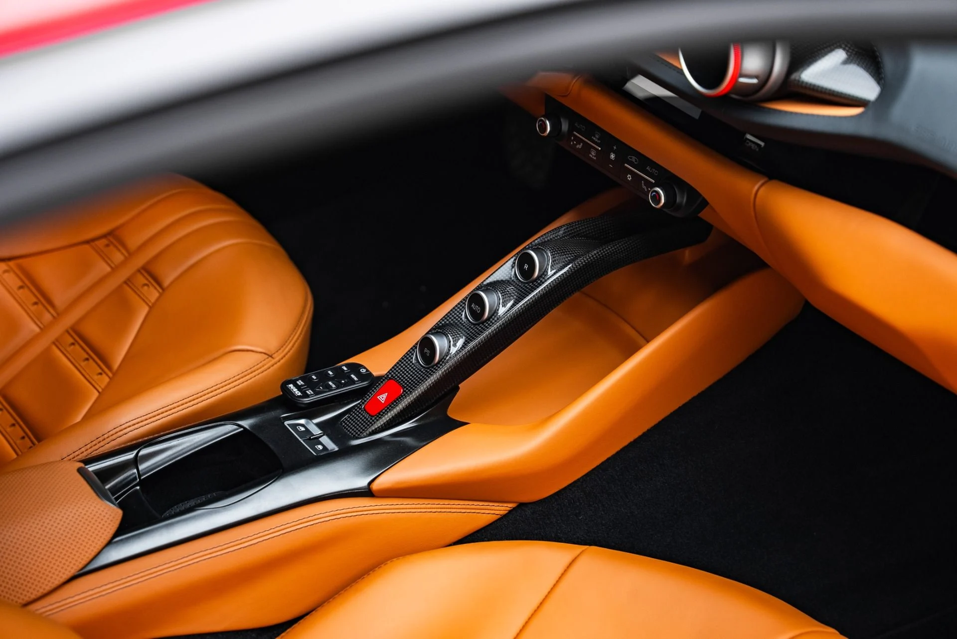 mph035_2852736860_Used_2019_Ferrari_812_Superfast_1766432158_95a7f8b82d