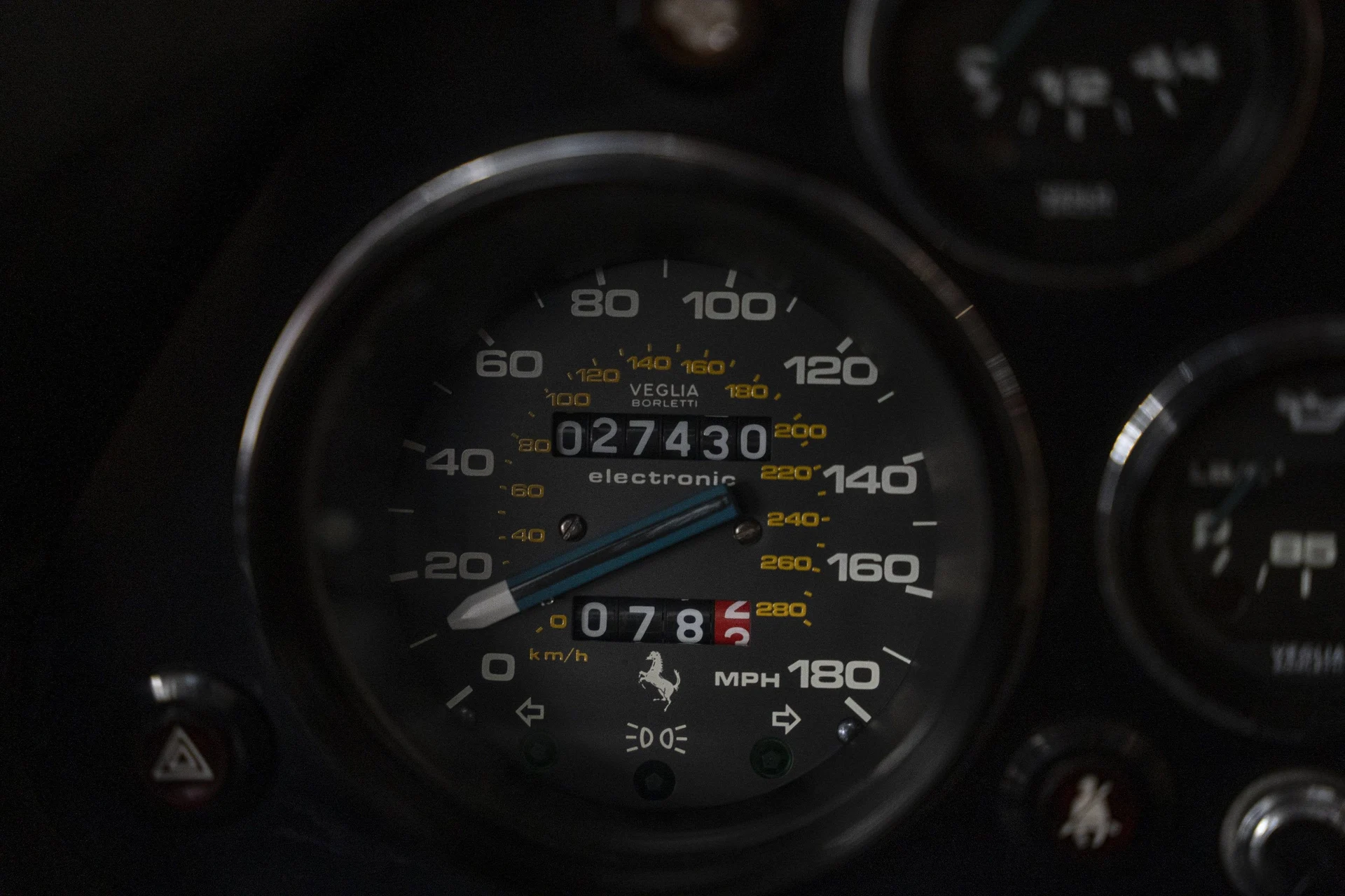 mph035_2859014085_7cd5b8b2ba684eafba1aef39acdc1c09_5cb6a871de