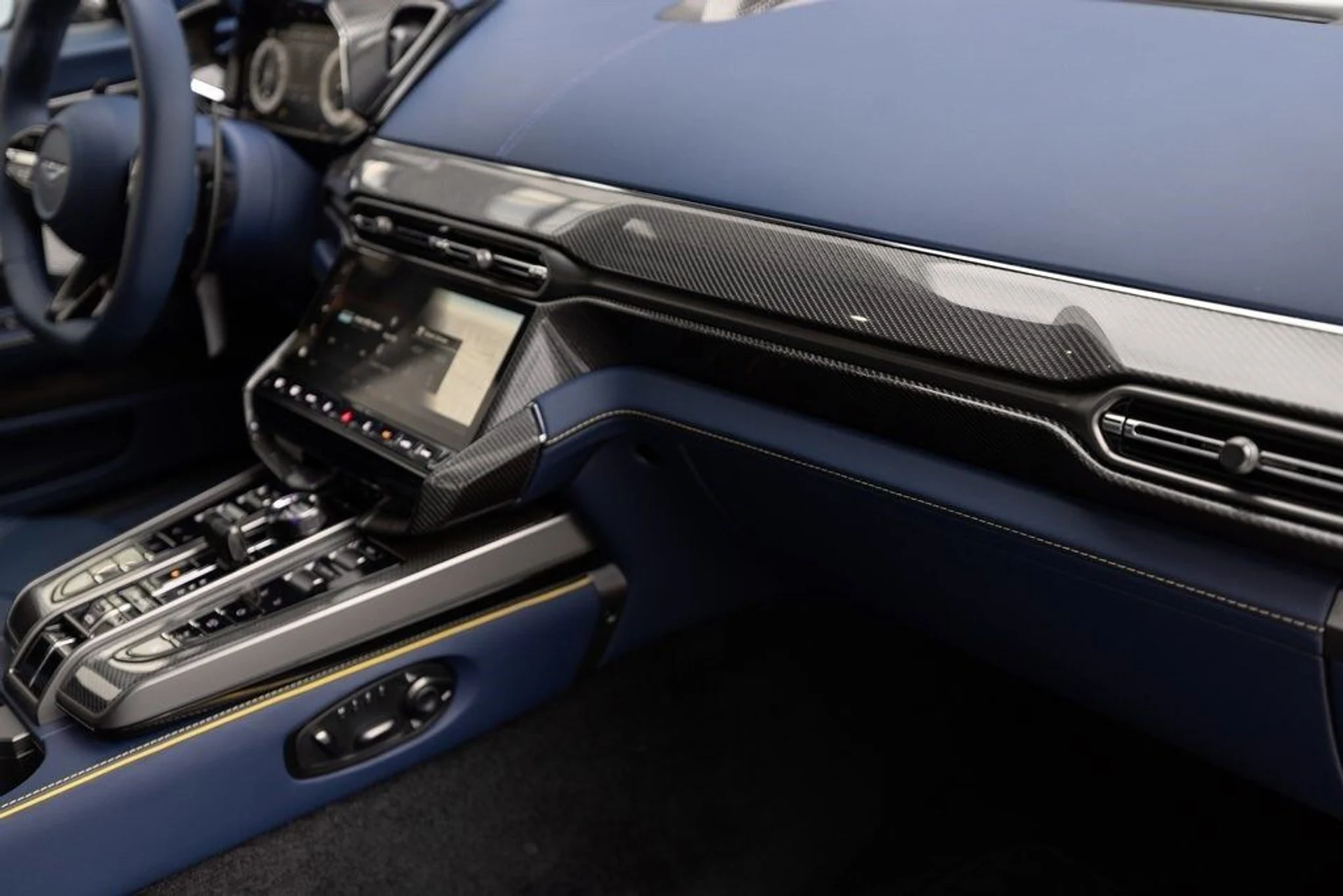 mph035_2865029876_b090a19af093924f1c5b9a4c27527285x_469c1eee18