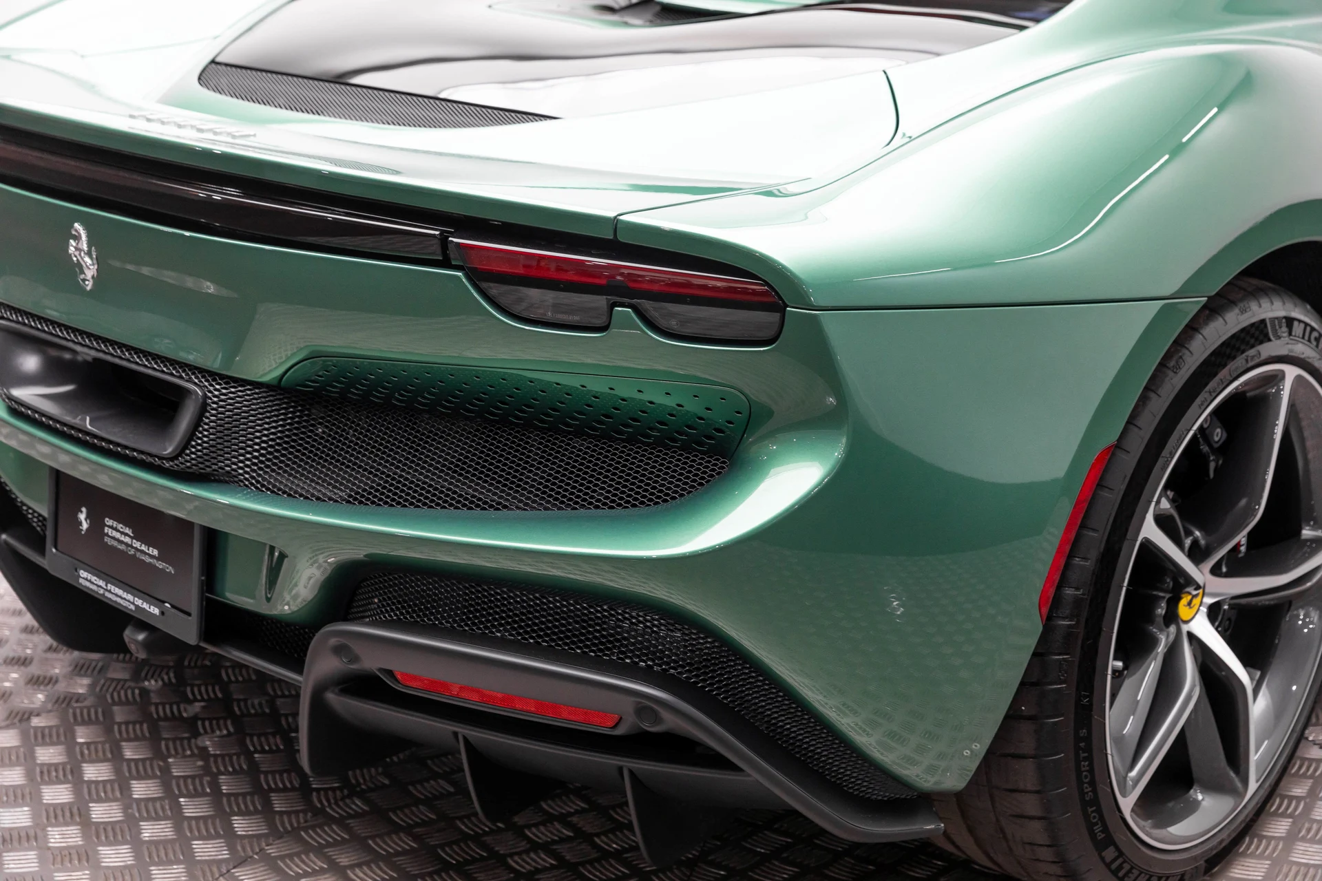 mph035_2871365294_1014dba7a36b484dbc914223cc6fb9db_38cede58fe