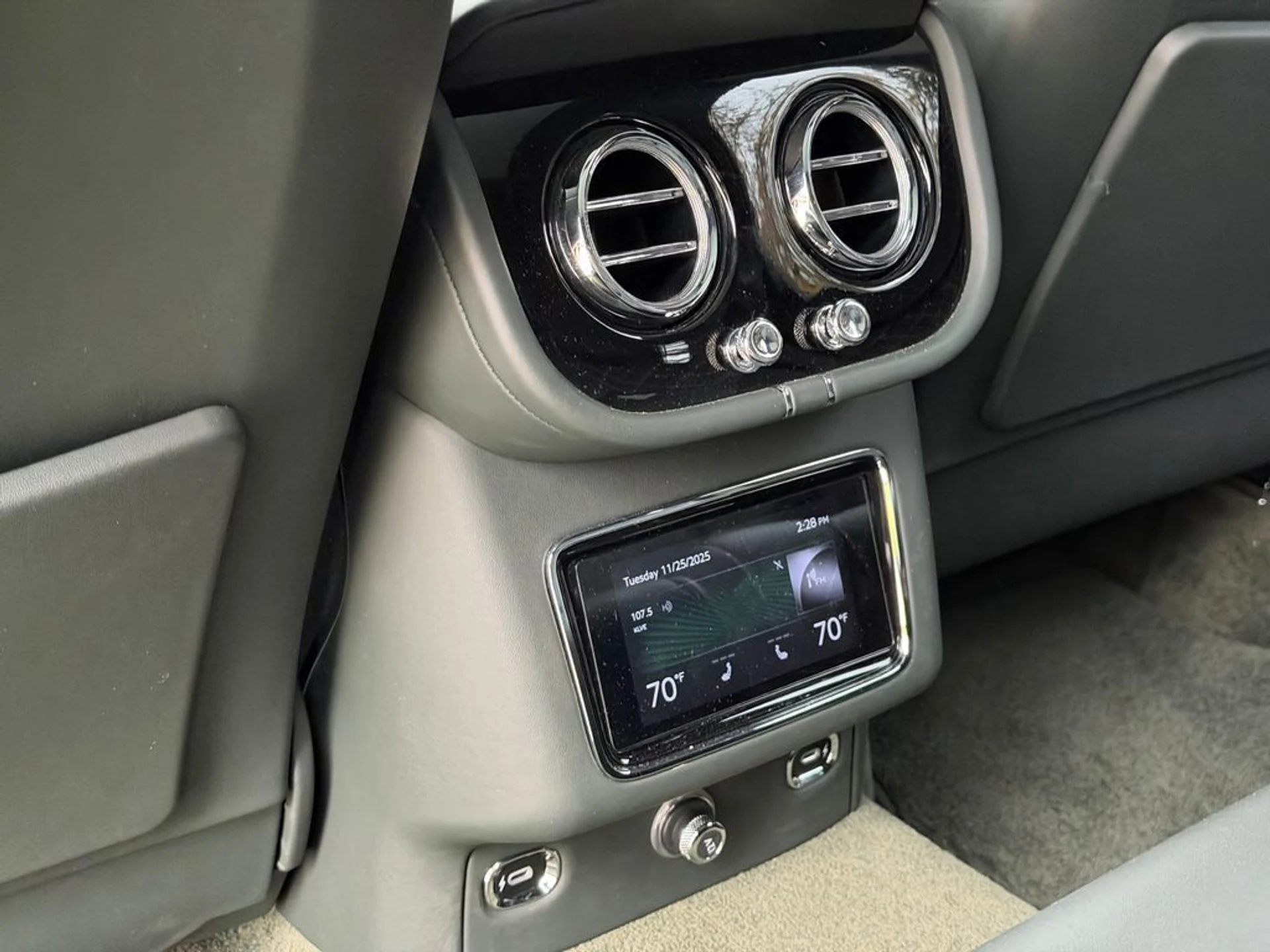 mph035_2874759818_e21c5486fc2d4213ae23f47024a4fe76_a0d55369f5