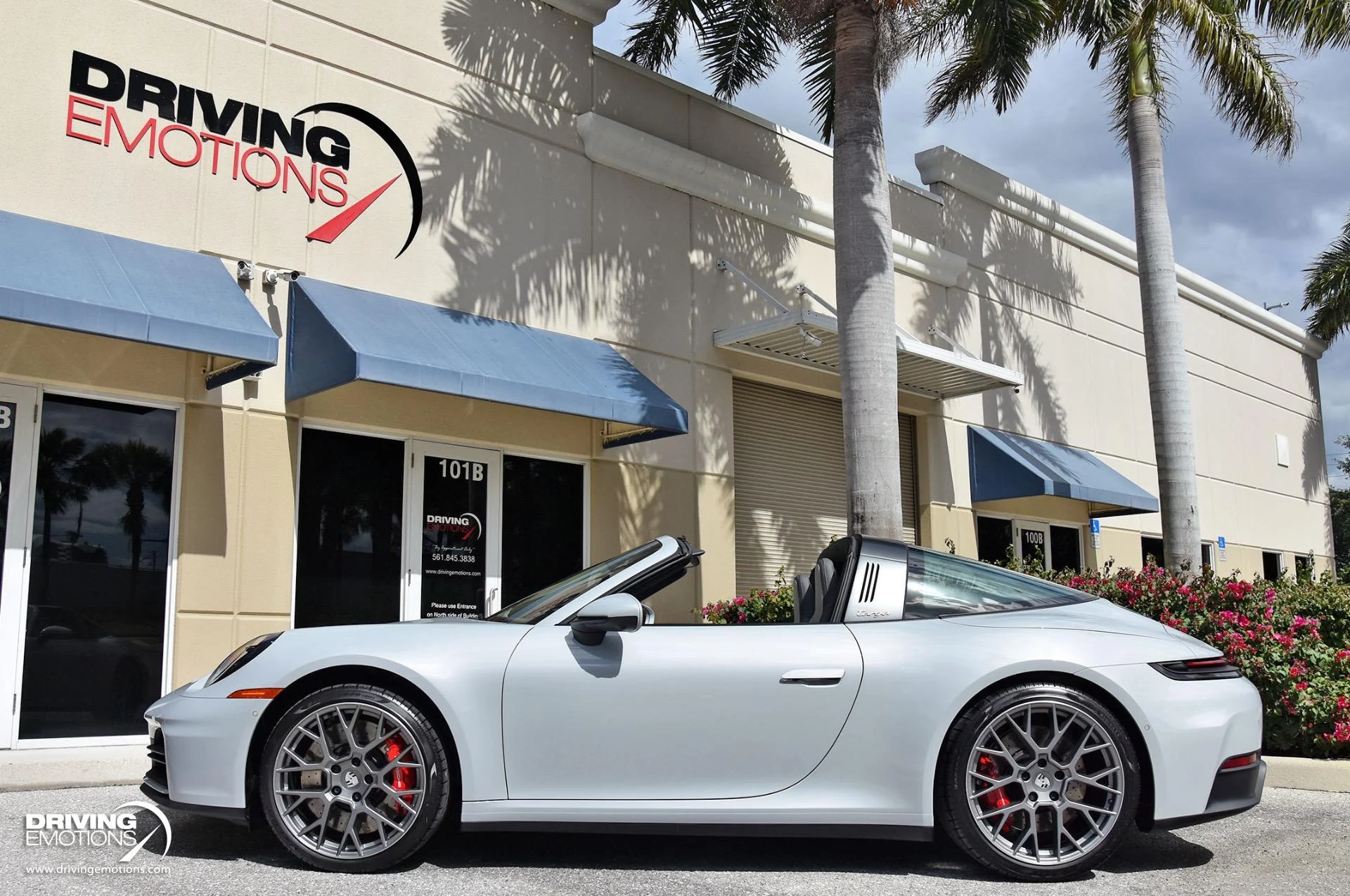 mph035_2883989084_898_p36_l_e5221223c8