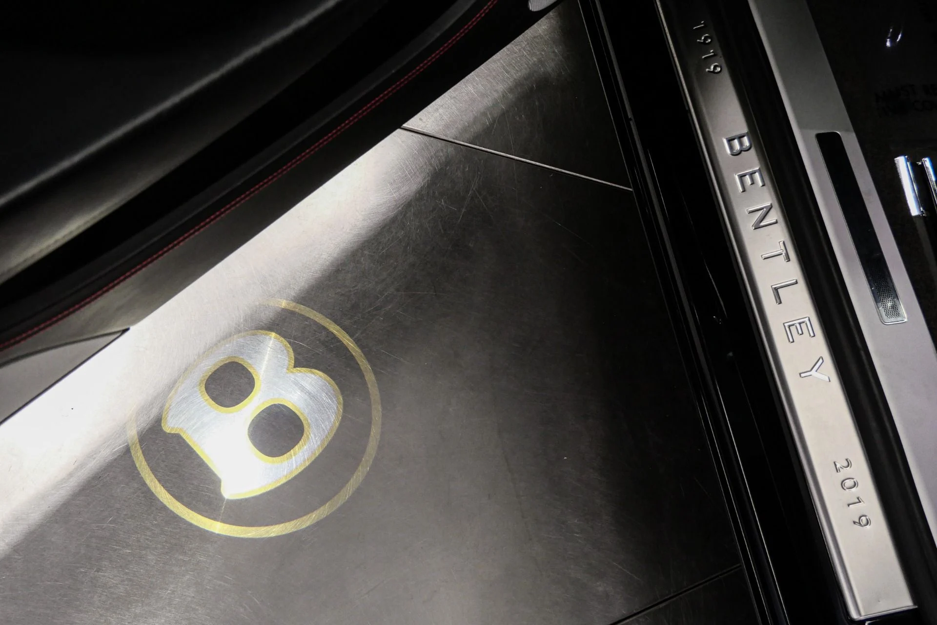 mph035_2887523875_Used_2020_Bentley_Continental_GTC_V8_Blackline_Specification_Front_Seat_Comfort_Specification_1768247283_e3318cfb6f