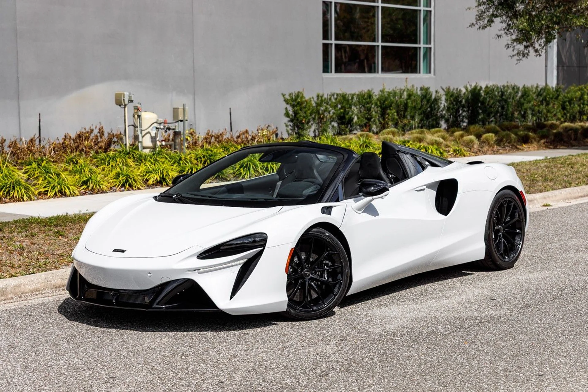 mph035_2900445694_658_p36_l_932f5c01fe