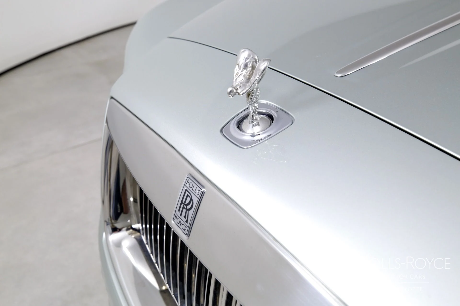 mph035_2900491831_Used_2017_Rolls_Royce_Dawn_1746196429_e1f0788618