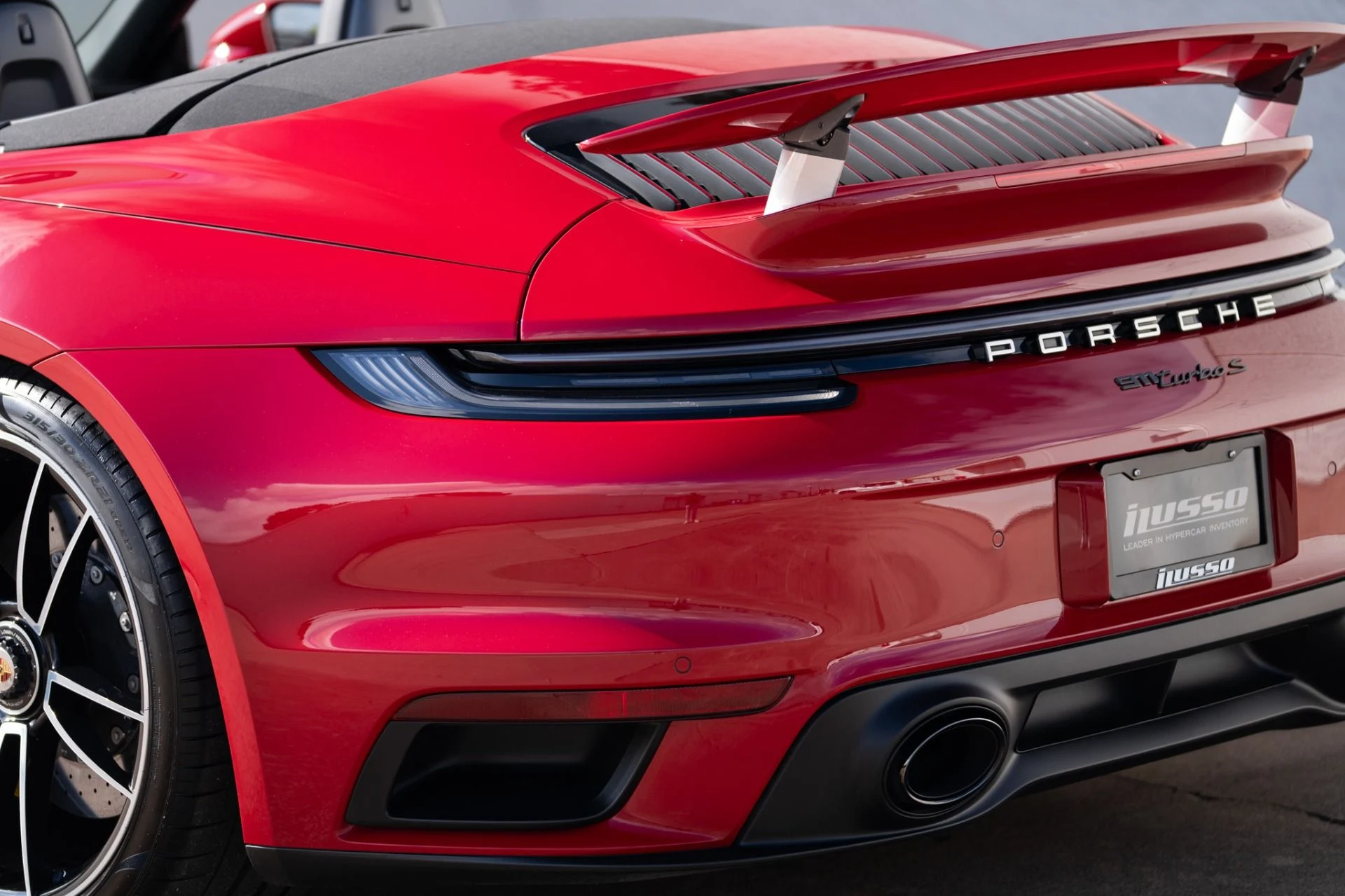 mph035_2902038330_Used_2021_Porsche_911_Turbo_S_Cabriolet_1765565063_7f07b5da95