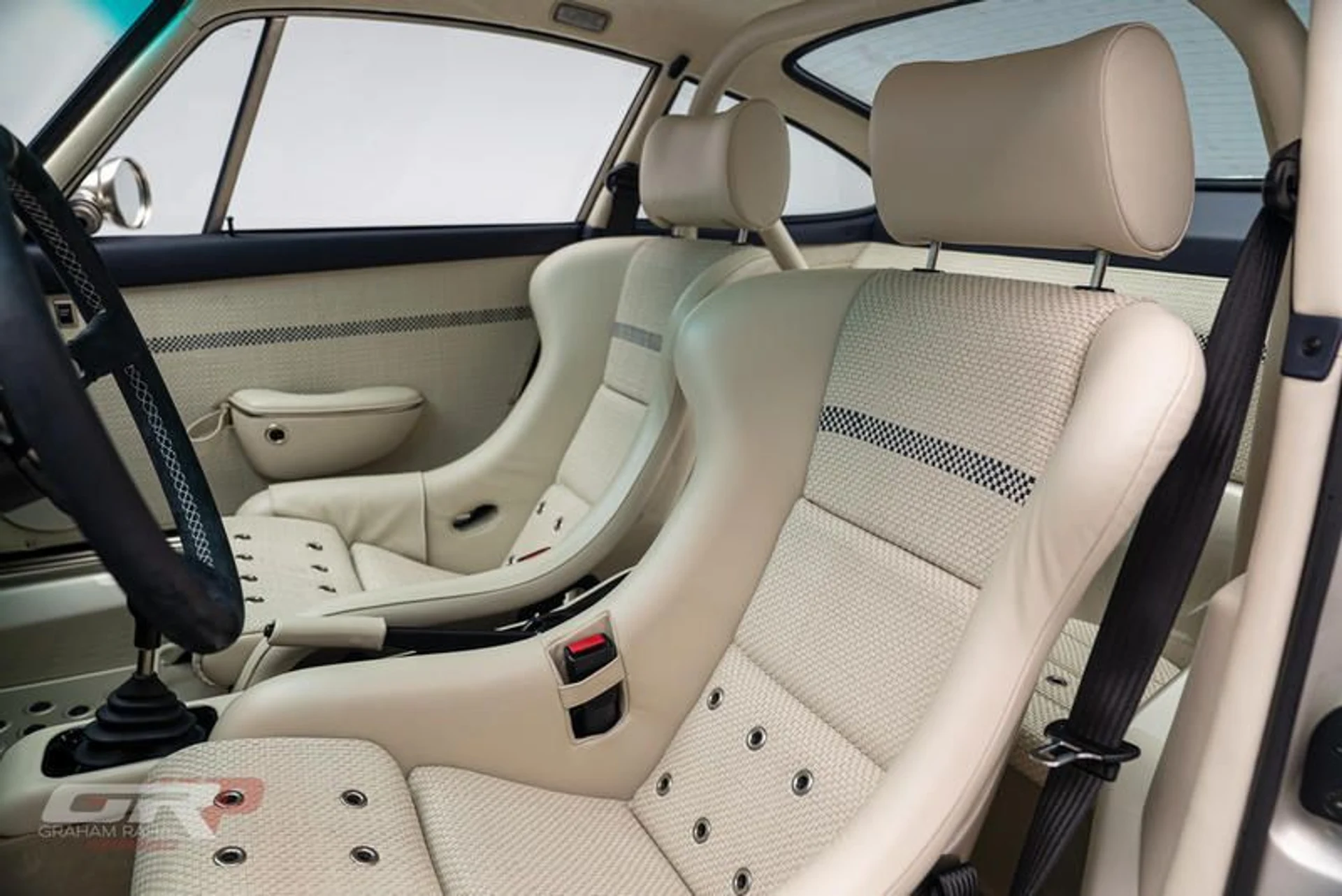 mph035_2905948953_0769_ABFE_0_DCB_4961_877_F_D080_C99_A13_EA_56f5640386