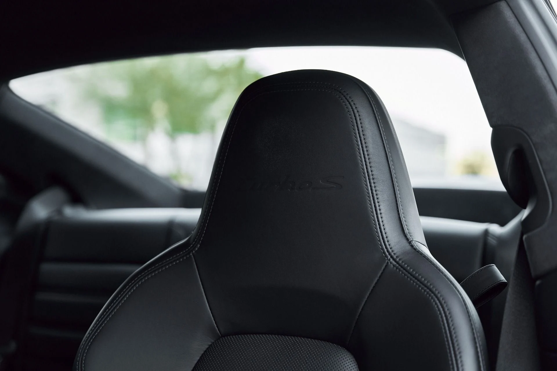 mph035_2907384949_Used_2021_Porsche_911_Turbo_S_1769305688_3659f73152