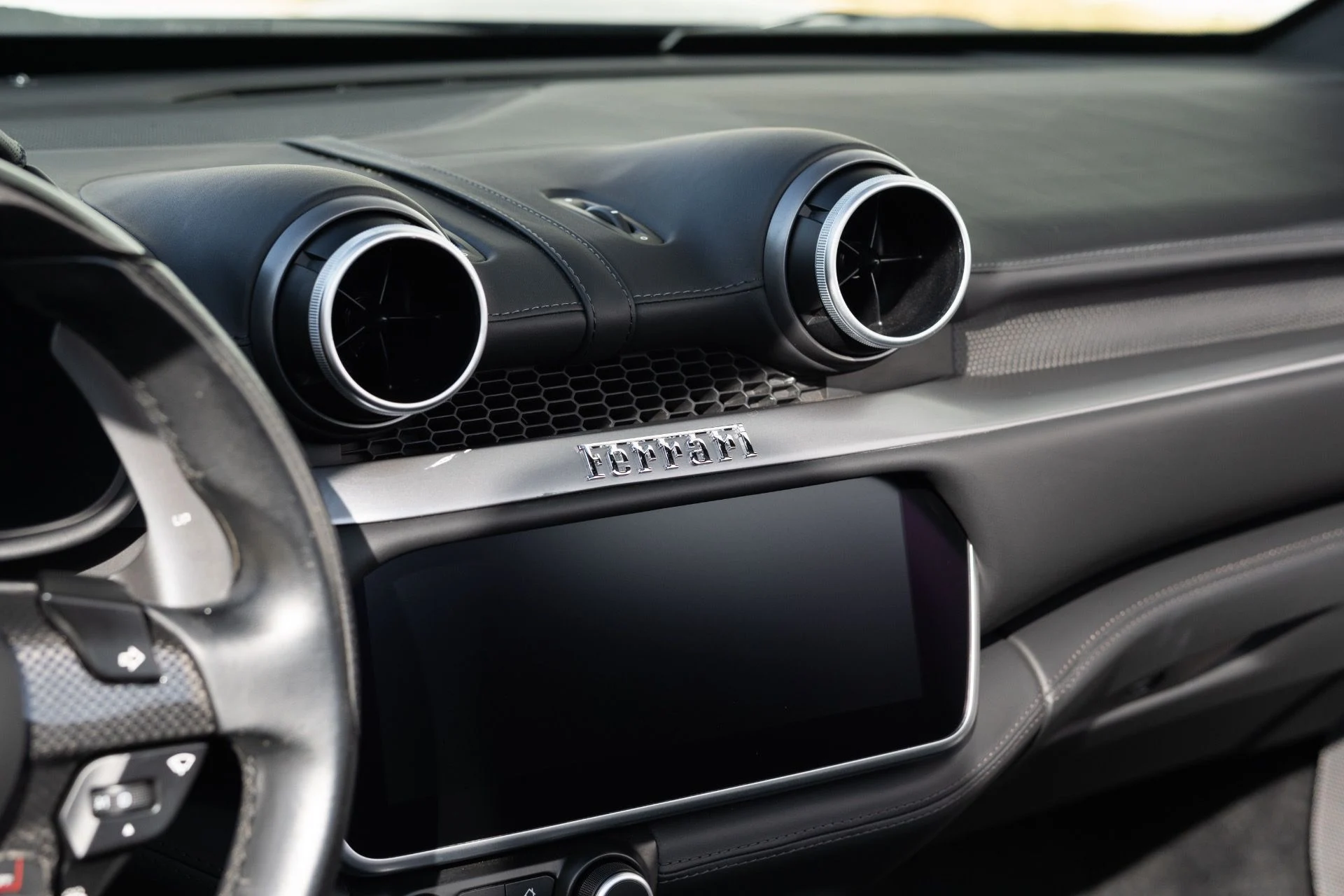 mph035_2910236037_Used_2019_Ferrari_Portofino_1771532696_966ce390b9