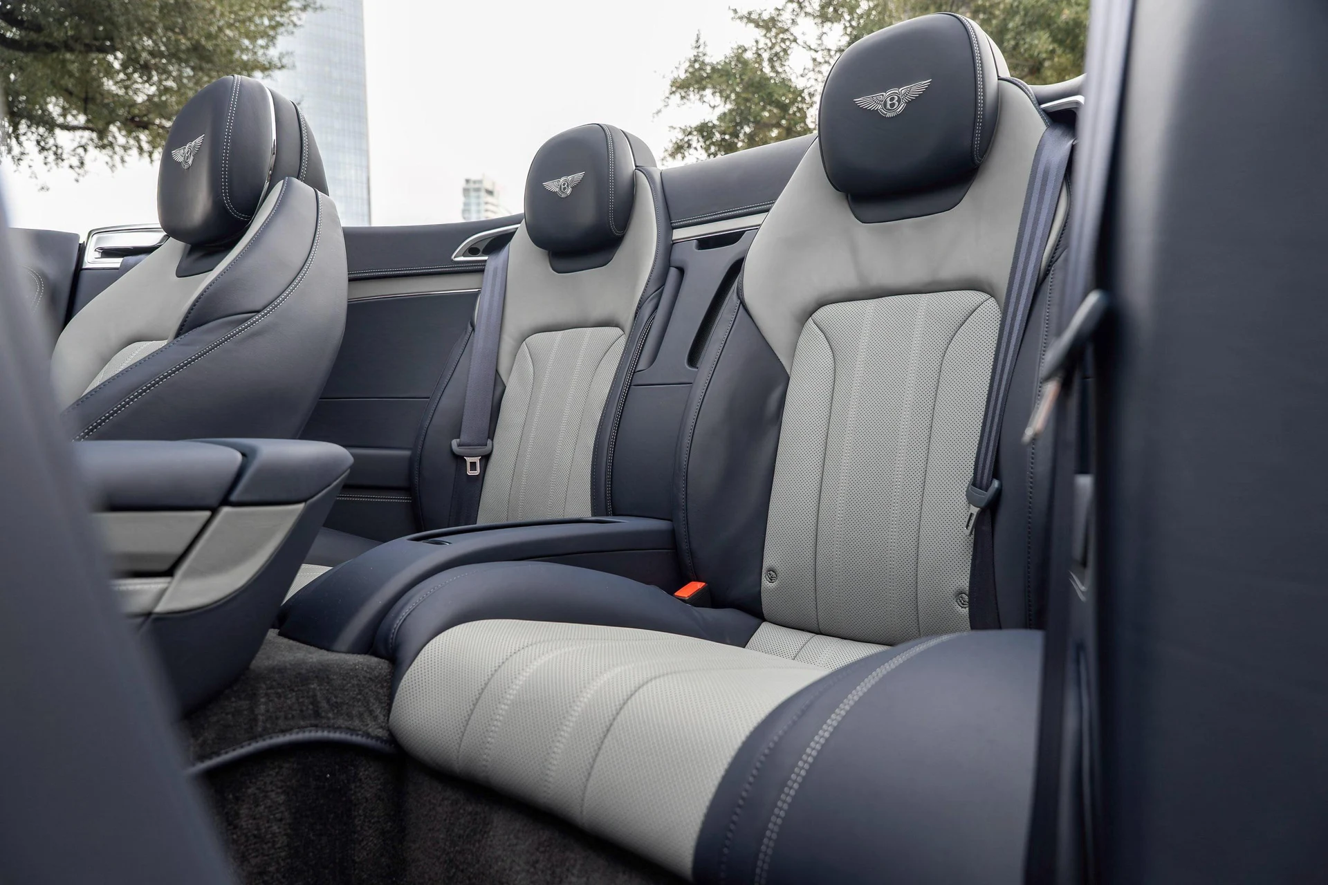 mph035_2915703995_470962007_691eabb6ca0b509fd22e7ea2_3034a08c12