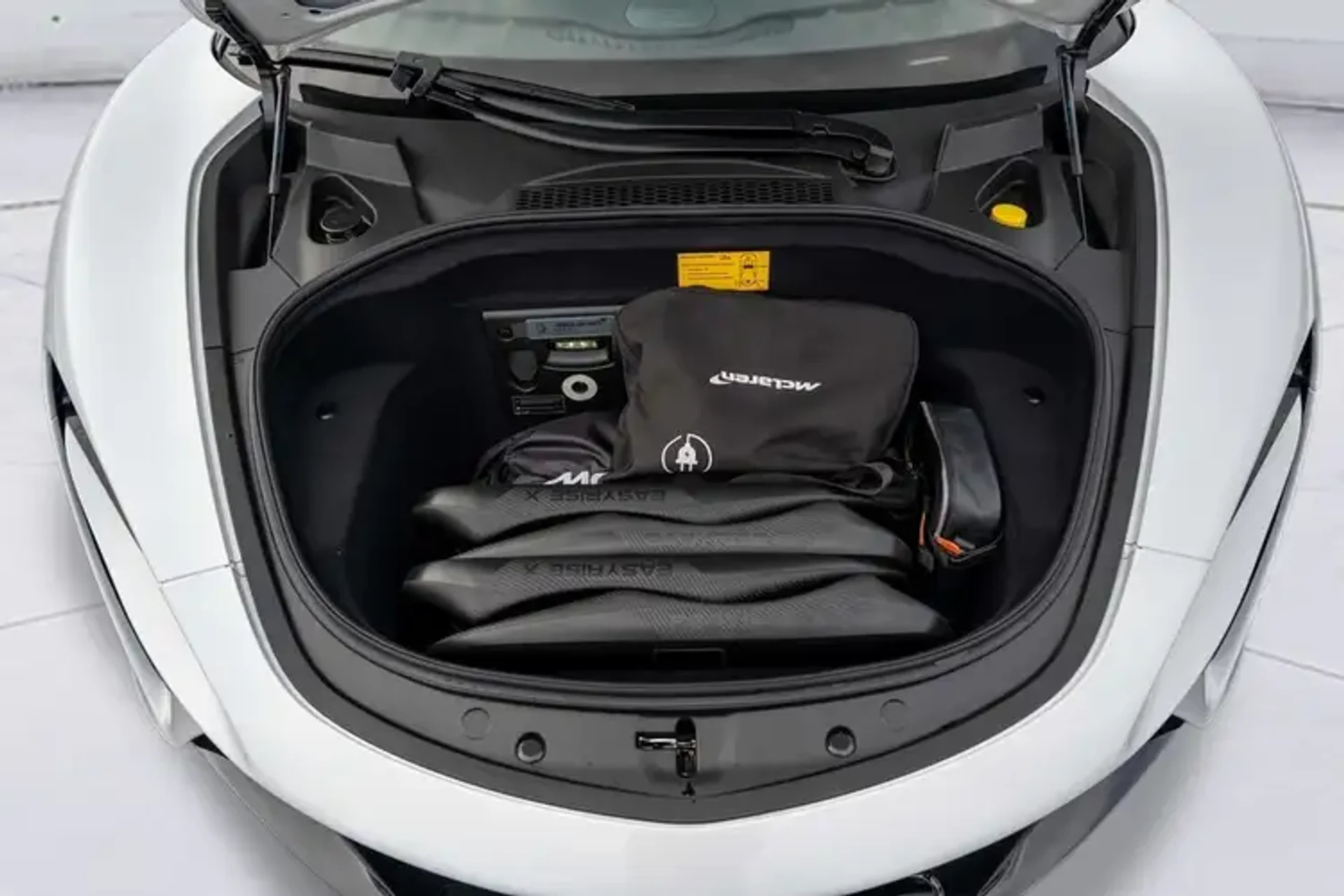 mph035_2917994566_Abfxeka6v4z_Duj_EU_med_566be0c530