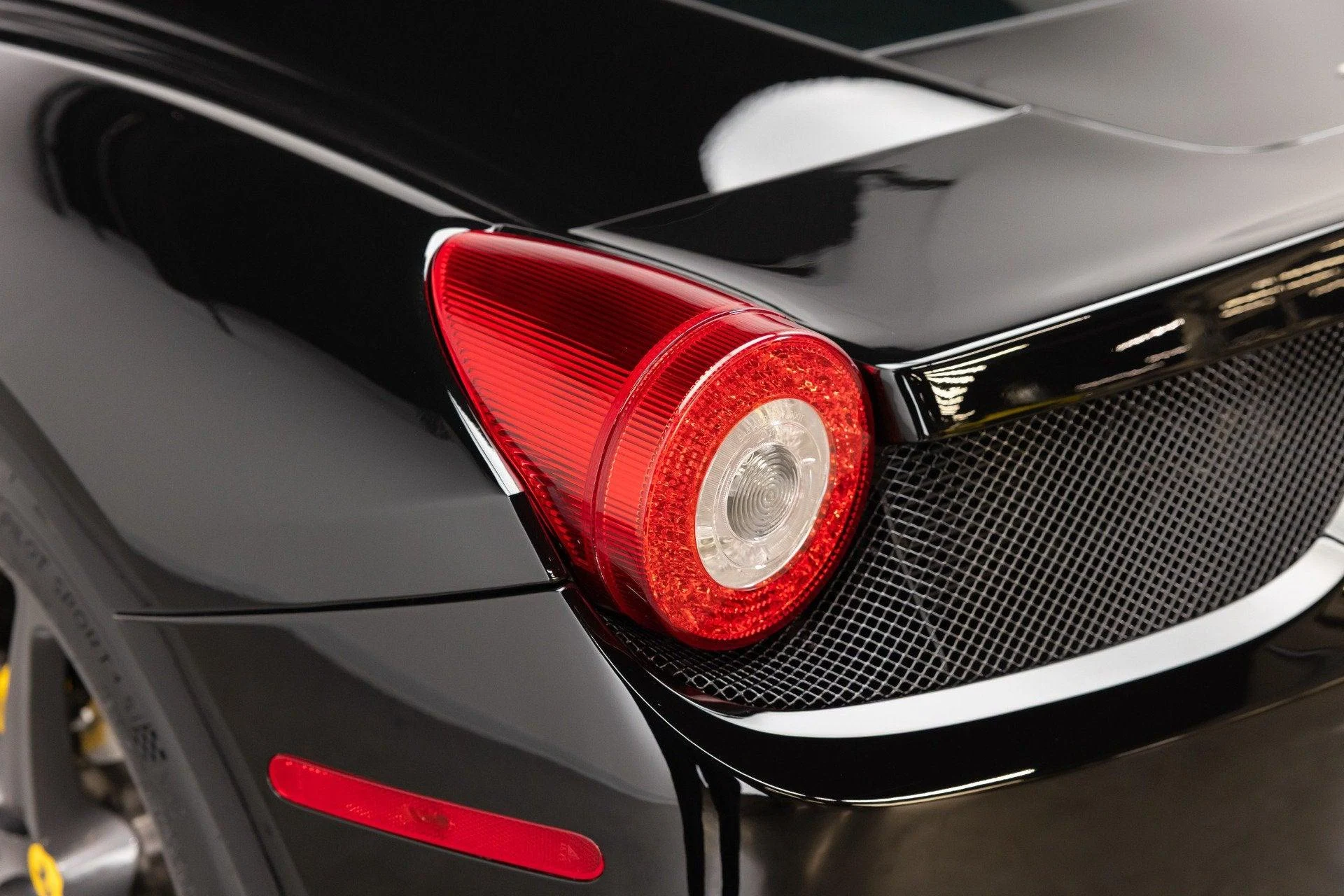 mph035_2921206534_Used_2015_Ferrari_458_Italia_1784296494_5f571c38ef