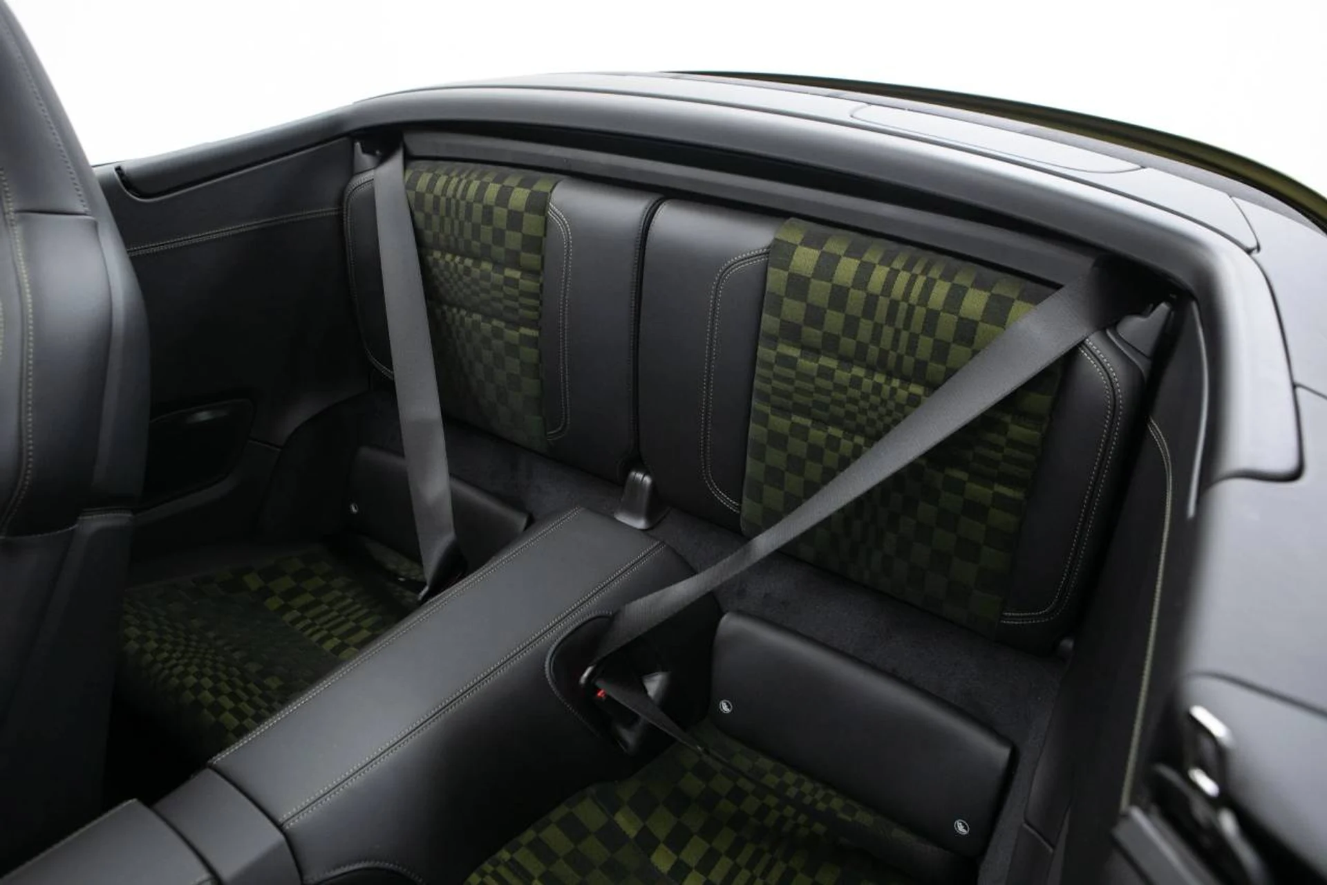 mph035_2927447482_4ff90223dea20493905f5369d832433cx_f3a2814e11