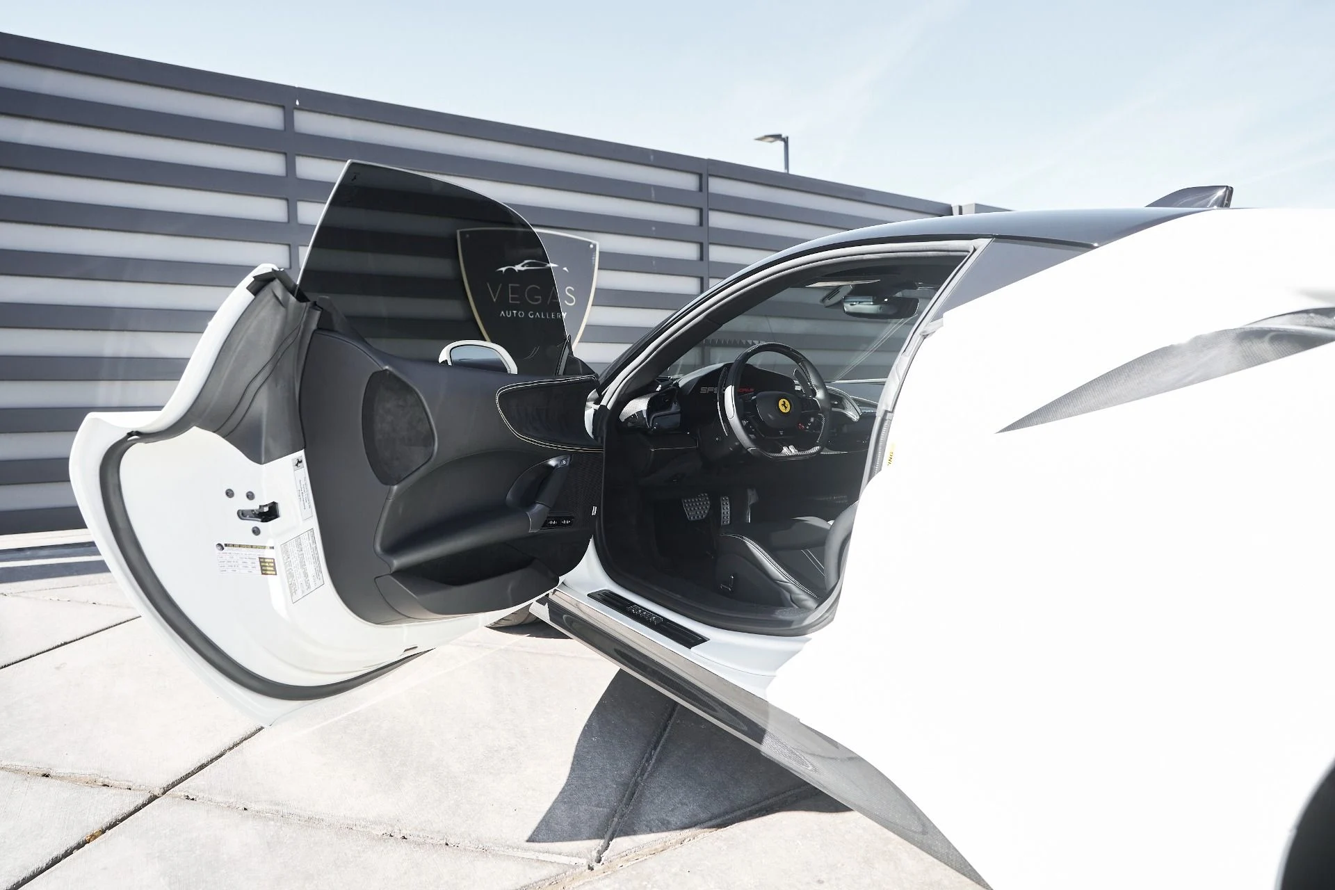 mph035_2927911634_Used_2023_Ferrari_SF_90_Stradale_1762821679_5318269ee4