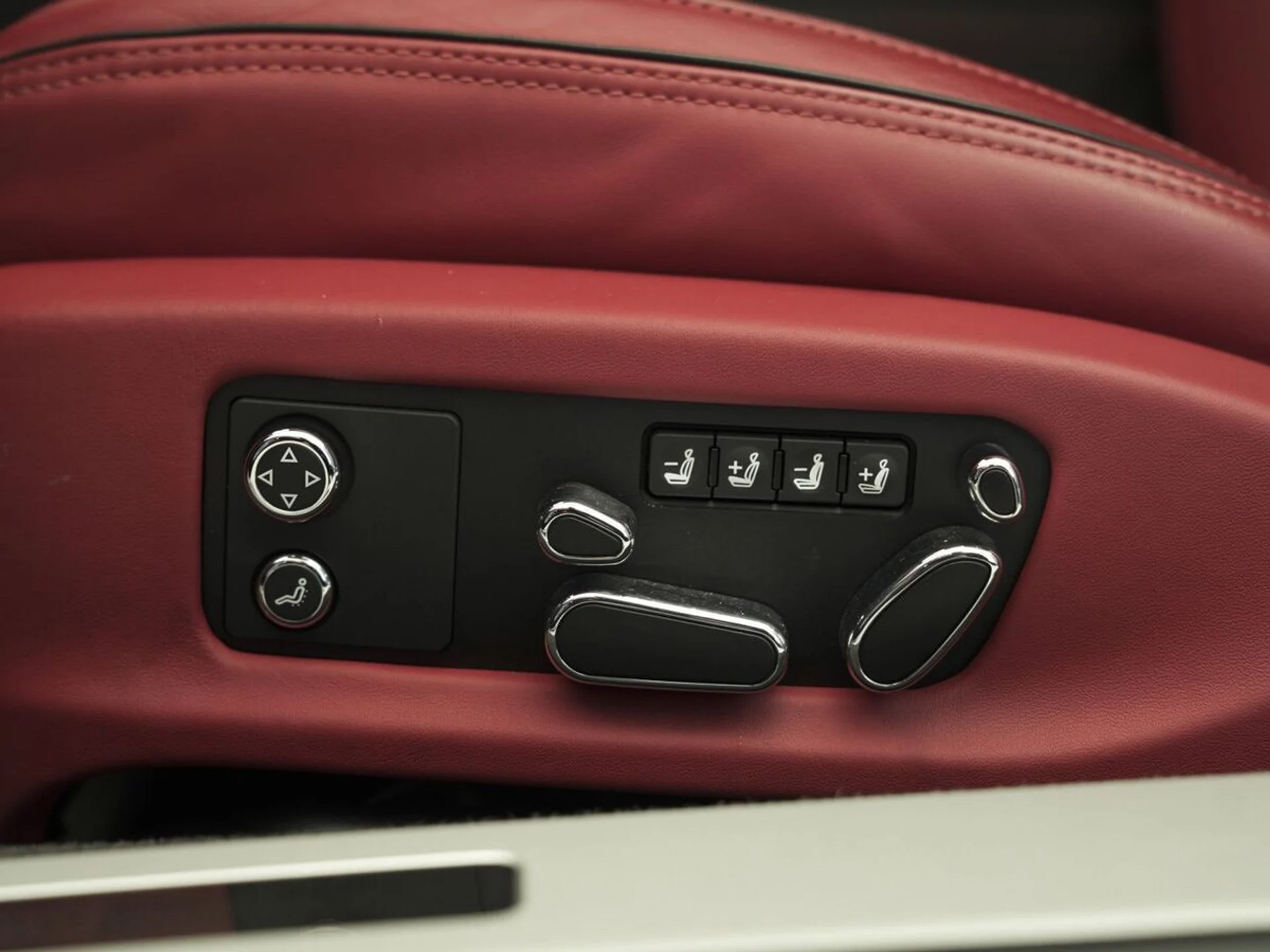 mph035_2933471762_d8emc0s55apbuo3ie4yydwbj0in4_6daf49a409