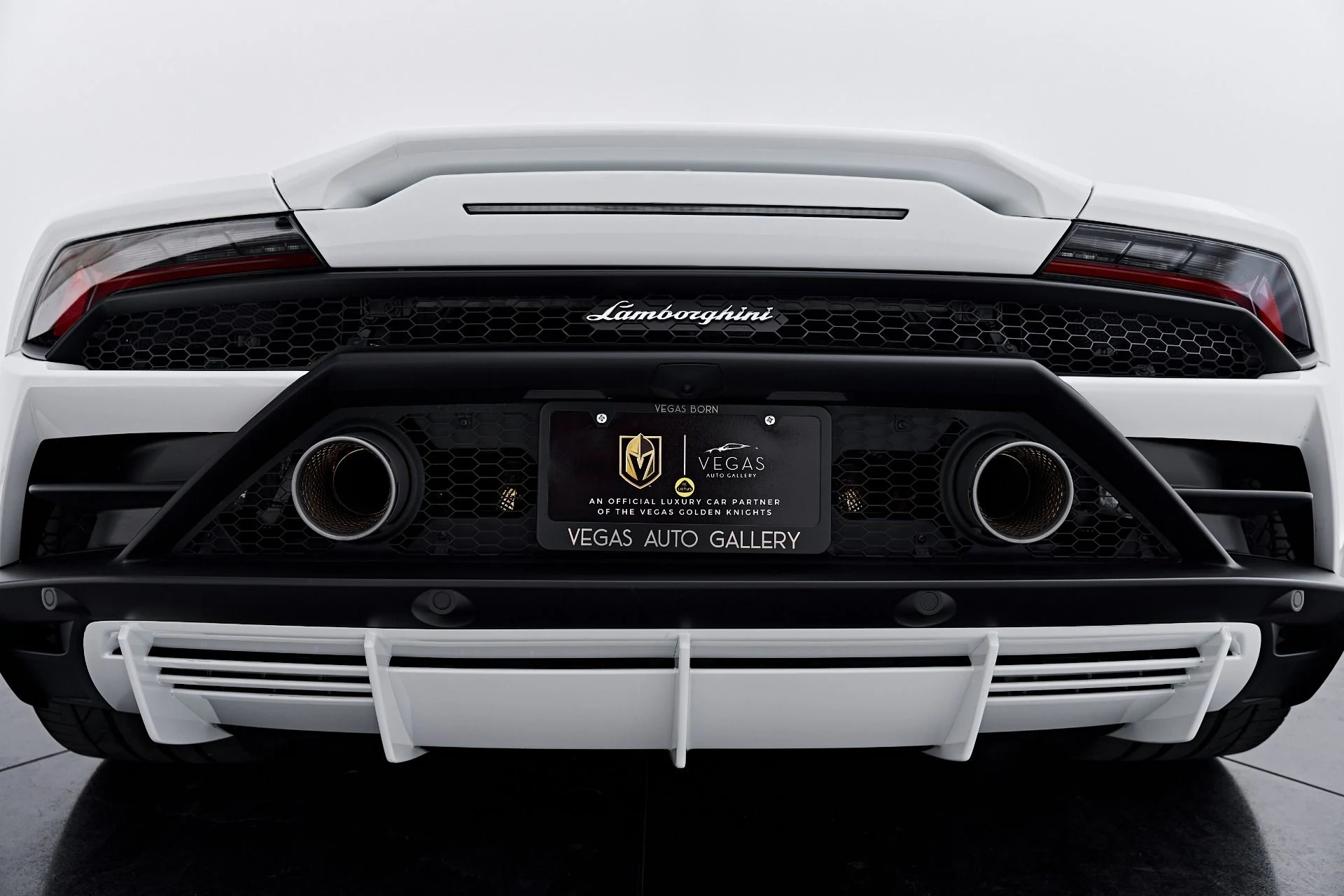 mph035_2934387839_Used_2024_Lamborghini_Huracan_EVO_Base_1791337125_ec271963fe