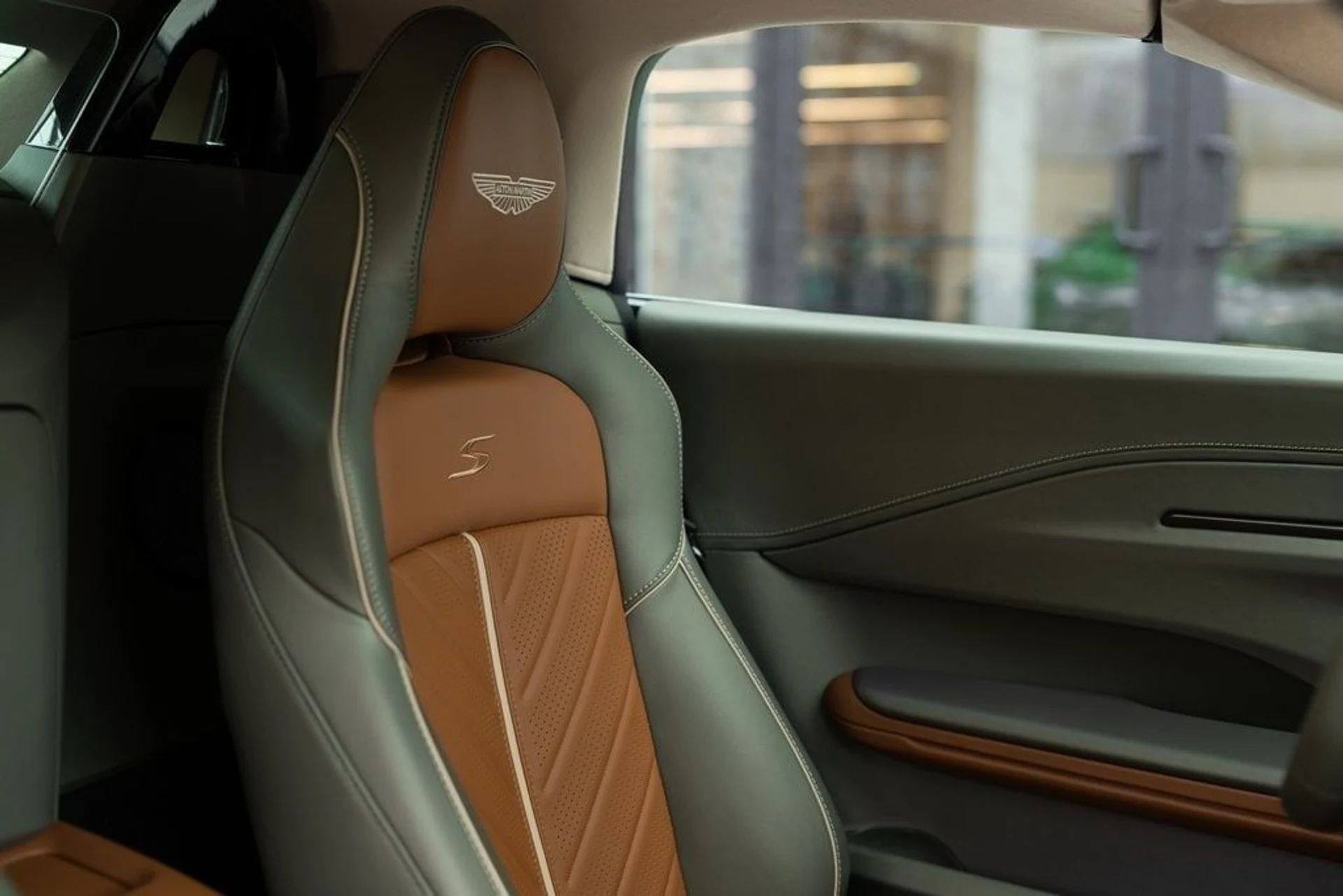 mph035_2952818543_88cc9a810d4bc3e2c88cede1e1f03339x_1c7c874cd9