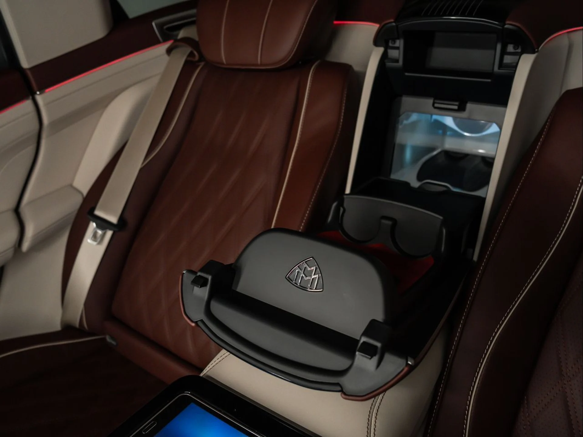 mph035_2954591061_3b8efc4aaaac0d7ad927e83bb600e2ae_1fef243a8b