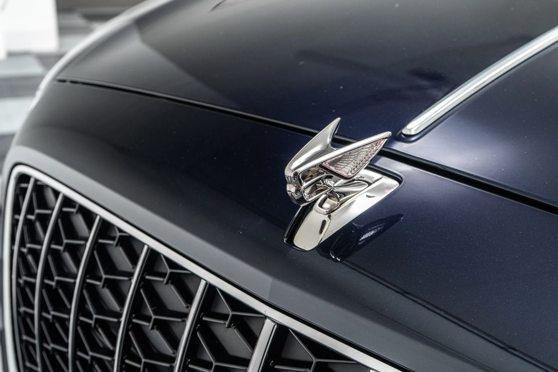mph035_2958567502_Used_2026_Bentley_Flying_Spur_Azure_Bang_and_Olufsen_Audio_Mulliner_Driving_Specification_1778702450_8727f709c7
