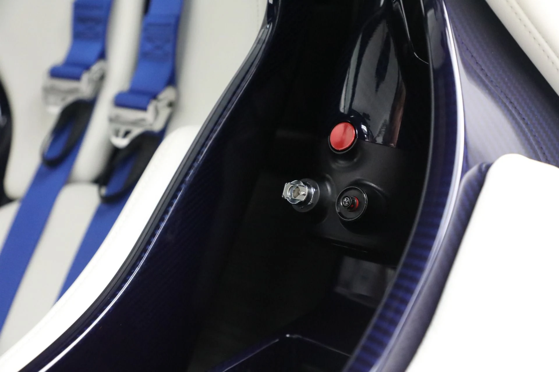 mph035_2960309845_Used_2019_Mc_Laren_Senna_e24a7900a5