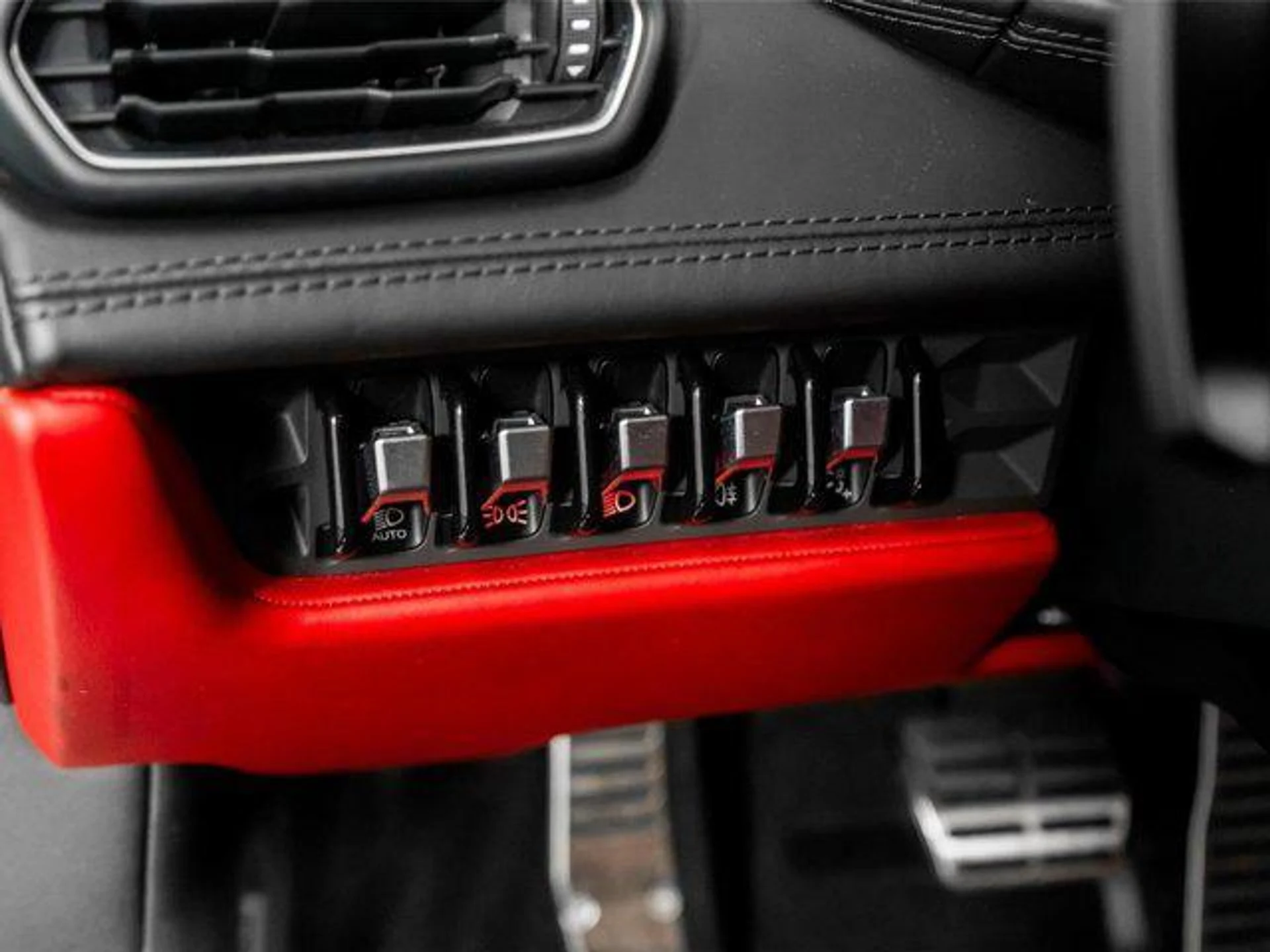 mph035_297724946_K90js_V2_V_Bp_IUXA_Qr_WT_5e7_Pcn_Mw_M_bdd39d6d8d