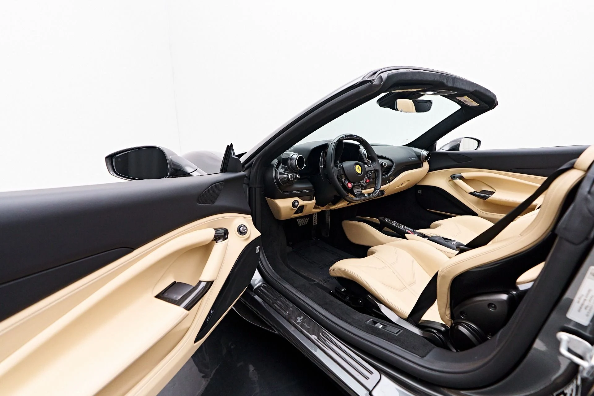 mph035_2983698742_Used_2022_Ferrari_F8_Spider_Base_1769106989_edc68c75ea