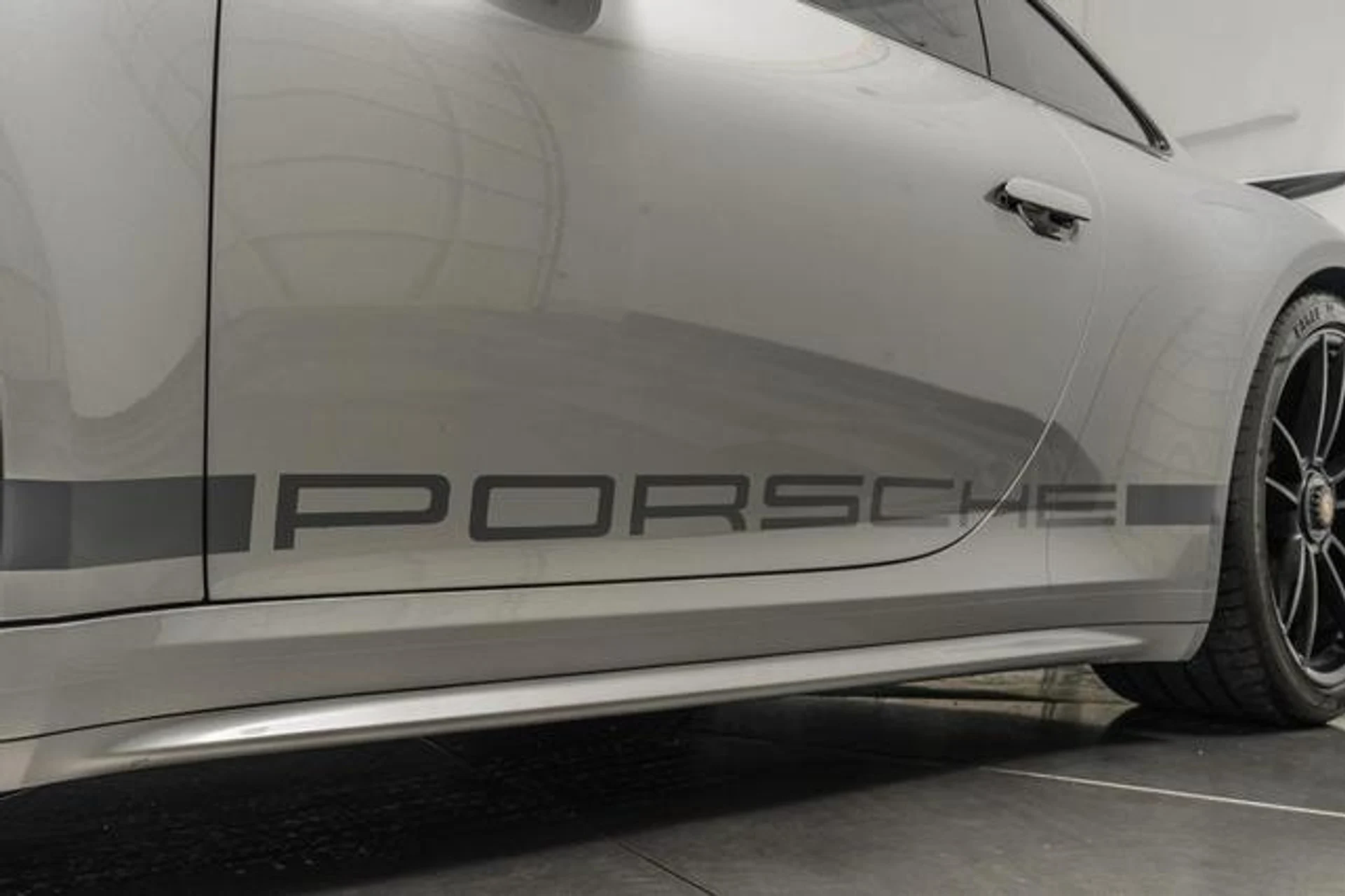 mph035_2992808543_U_Jc_Ivqz_Vd_ZR_0z_CN_25_Ikp_Updc6_I_ecbdf4b4d7