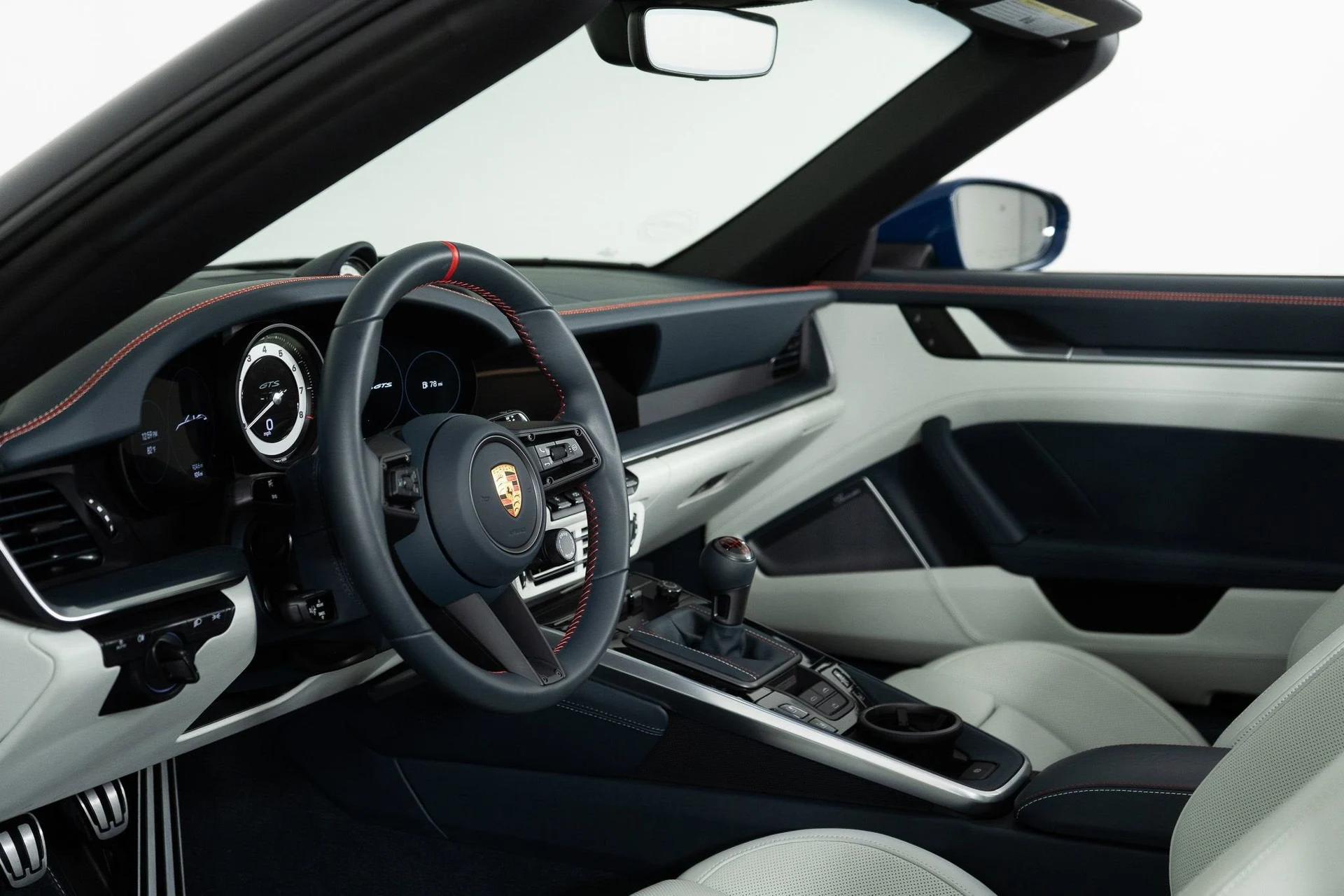 mph035_3005900313_4184b3a38c7740c1b7a0e6ddd93fa558_b509f9daf3