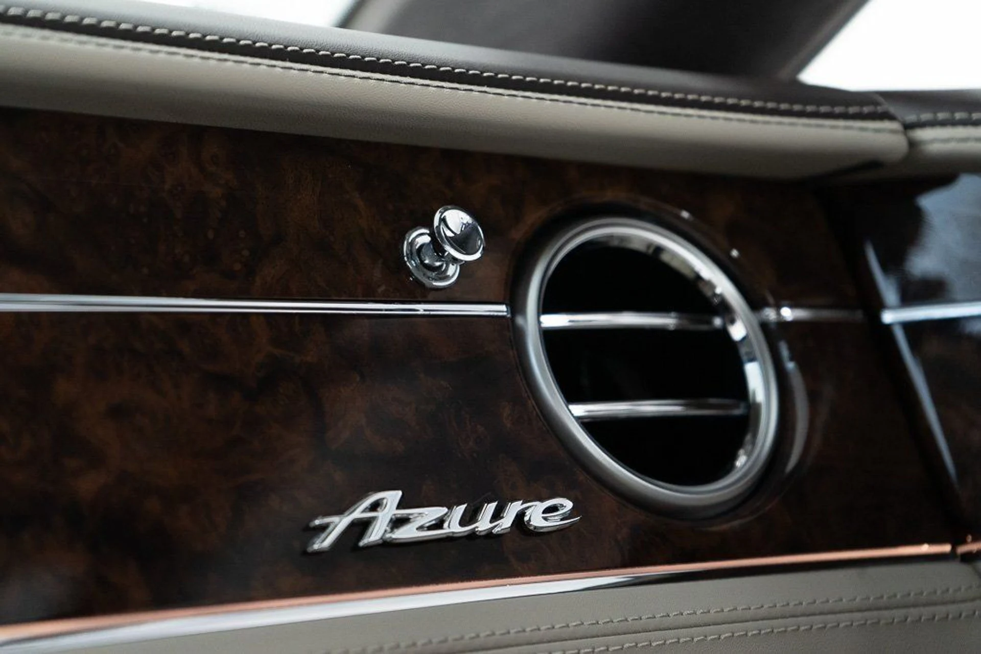 mph035_300686651_8a69ca0ddff43837d50b15b8e790e037_1242e9f1fa