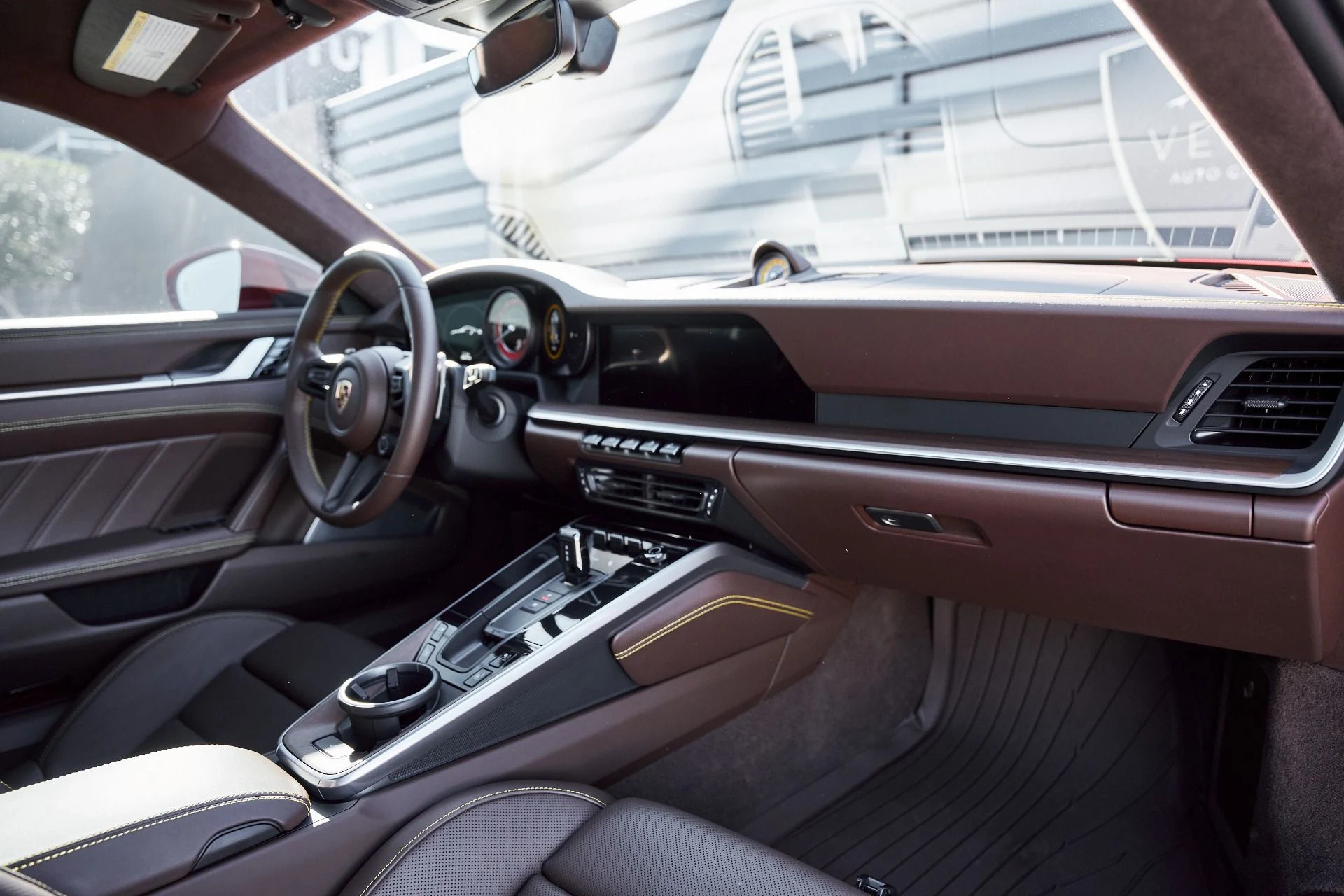 mph035_3016608950_Used_2021_Porsche_911_Turbo_S_1768616647_912a2bc126