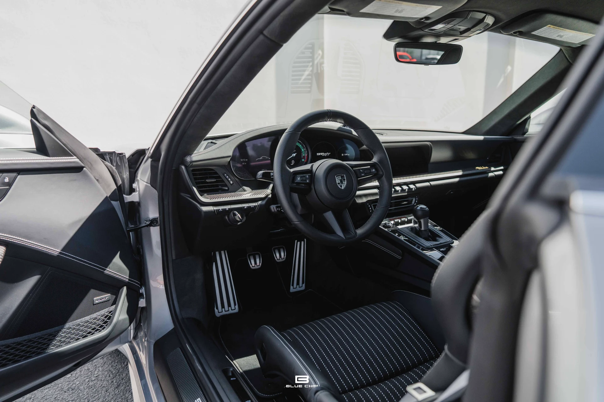 mph035_3017595422_6a345beaac4c78a41575d798_2024_Porsche_911_ST_35_df83eb9881