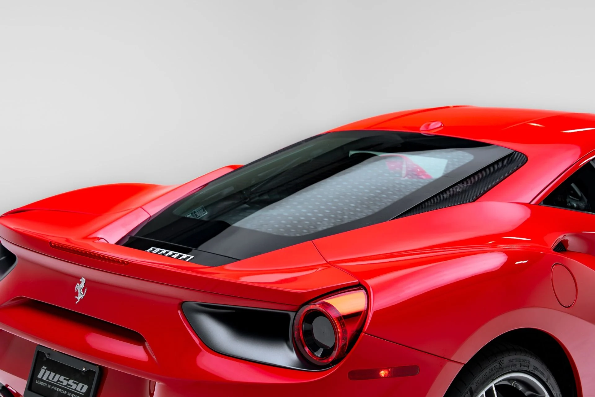 mph035_3023883845_Used_2018_Ferrari_488_GTB_1776815773_ef41eb65ff