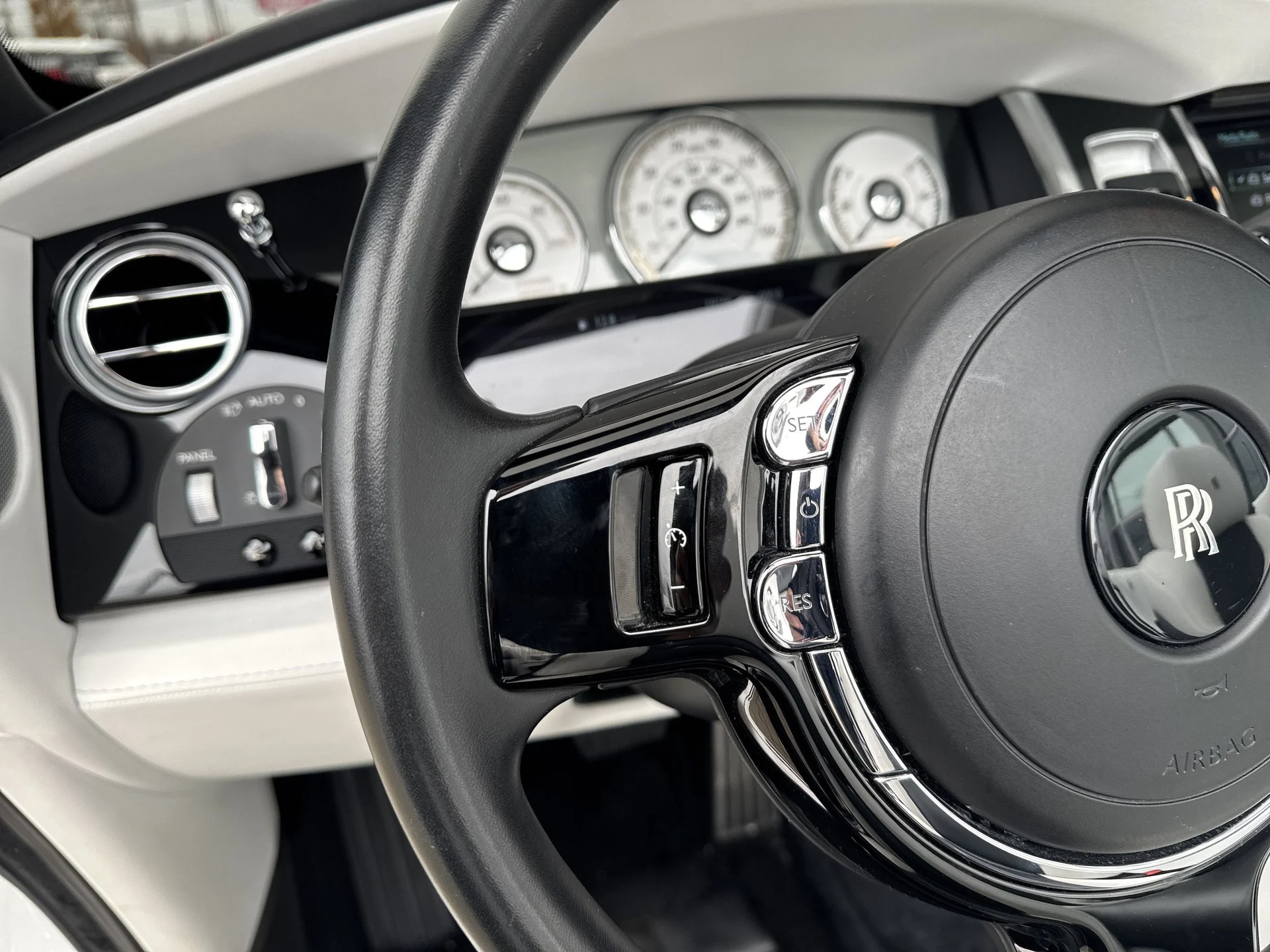 mph035_3029090423_539a7a318be491e885e57b721ee7ab70x_adb1dacd80