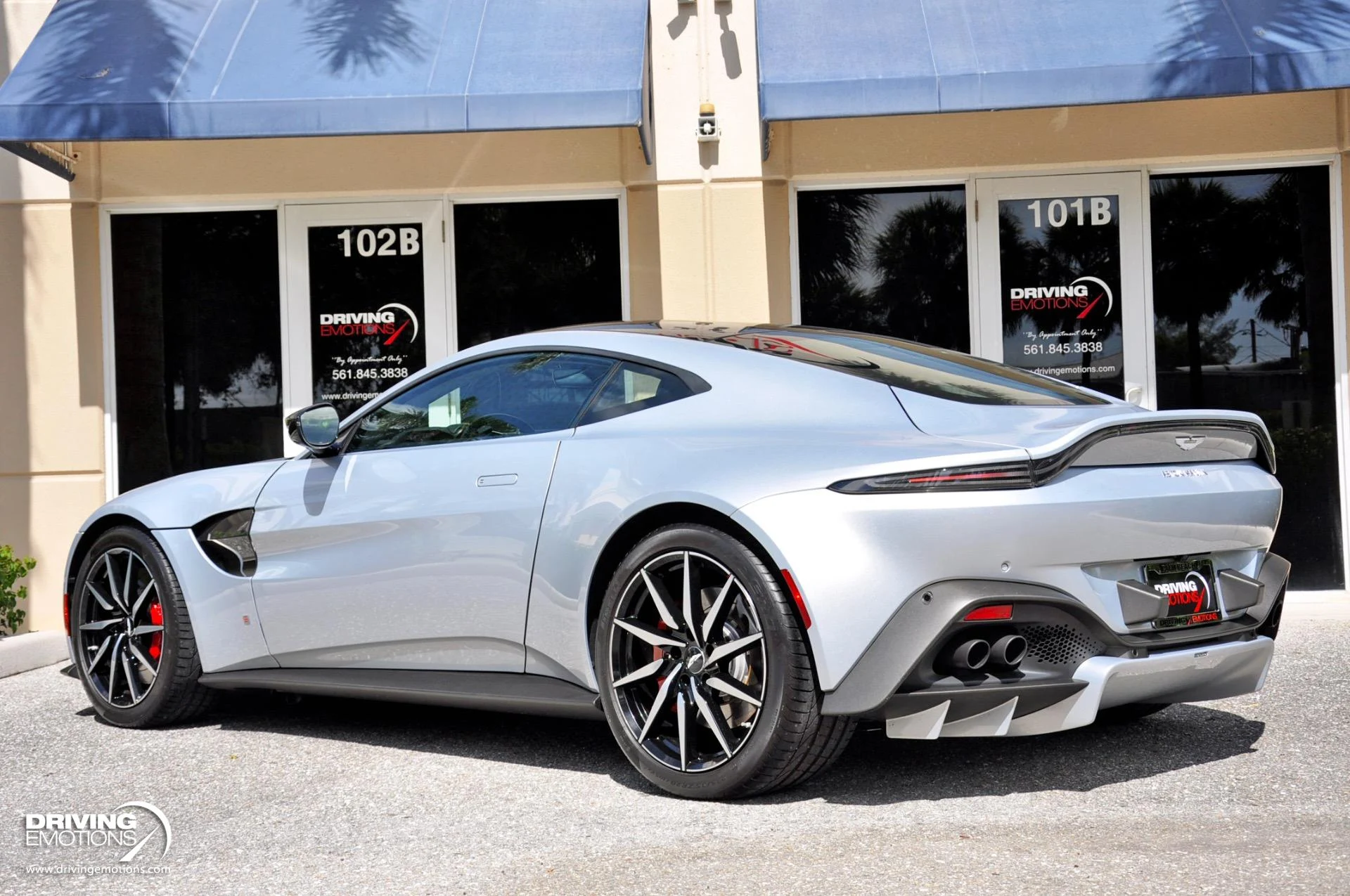 mph035_3029905321_880_p36_l_2733d85a76