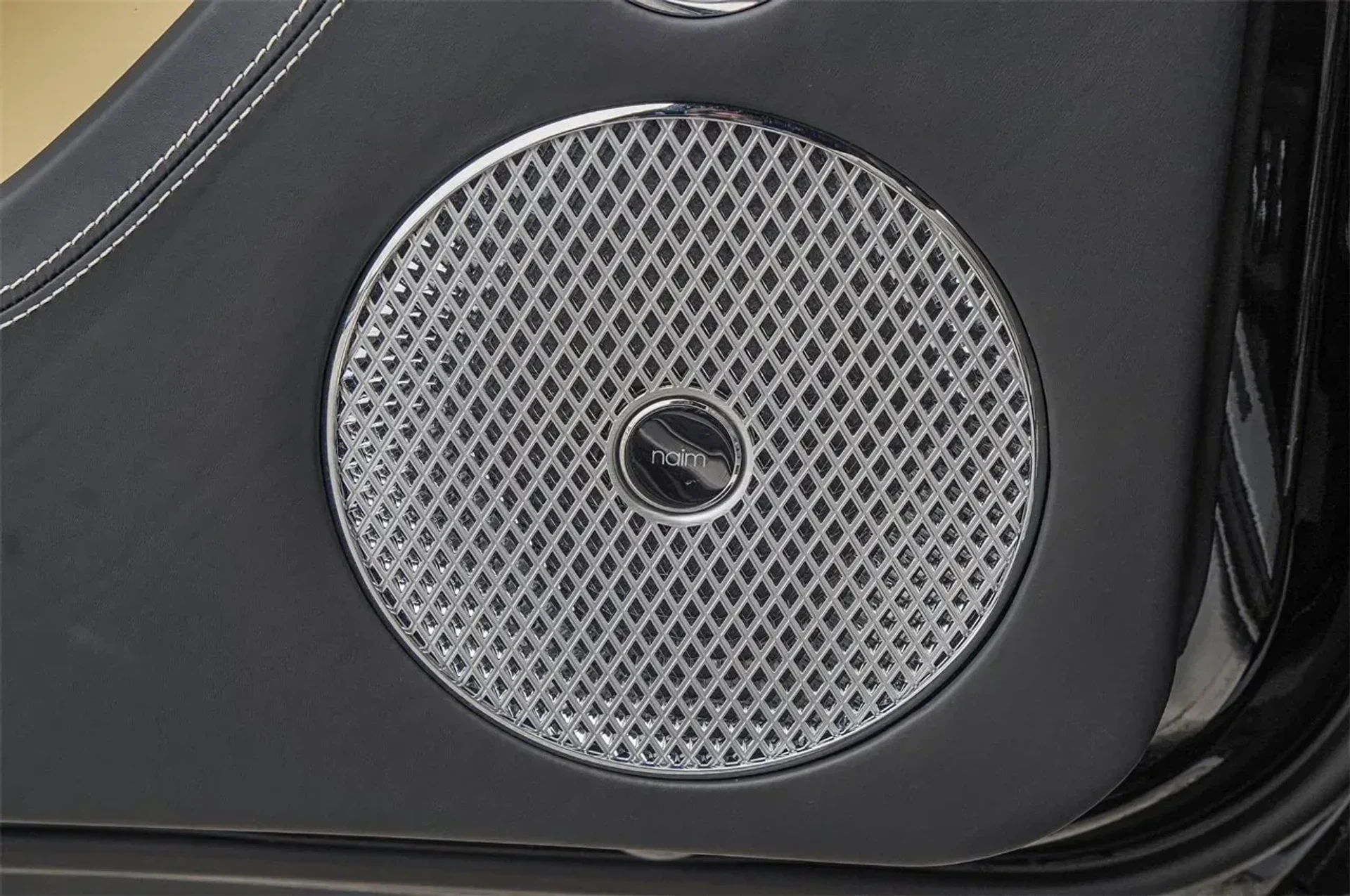 mph035_3034089227_687c05b4fc4c4ddab67bd31cb48fbc7b_2464c63a1a