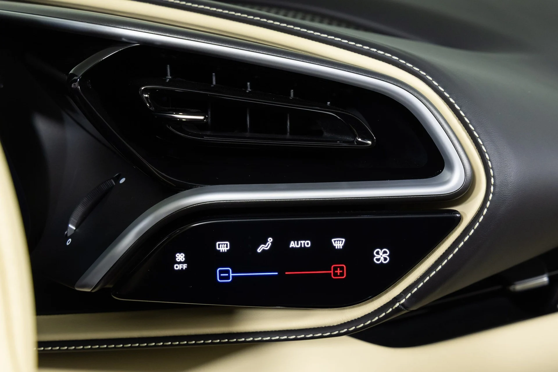 mph035_3036696675_e3876e50879448af9c215bf742e4f431_1de358d44a