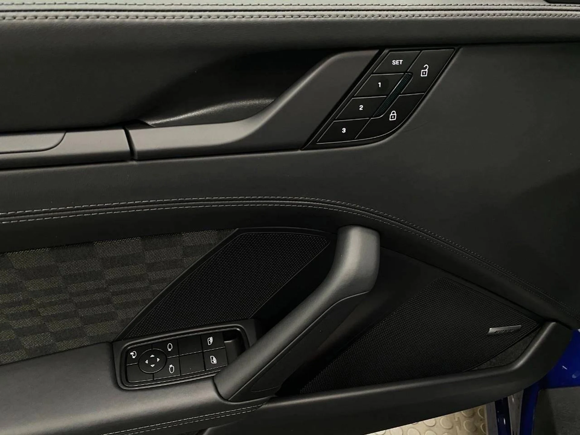 mph035_3038177961_1280_a12f1fdaba