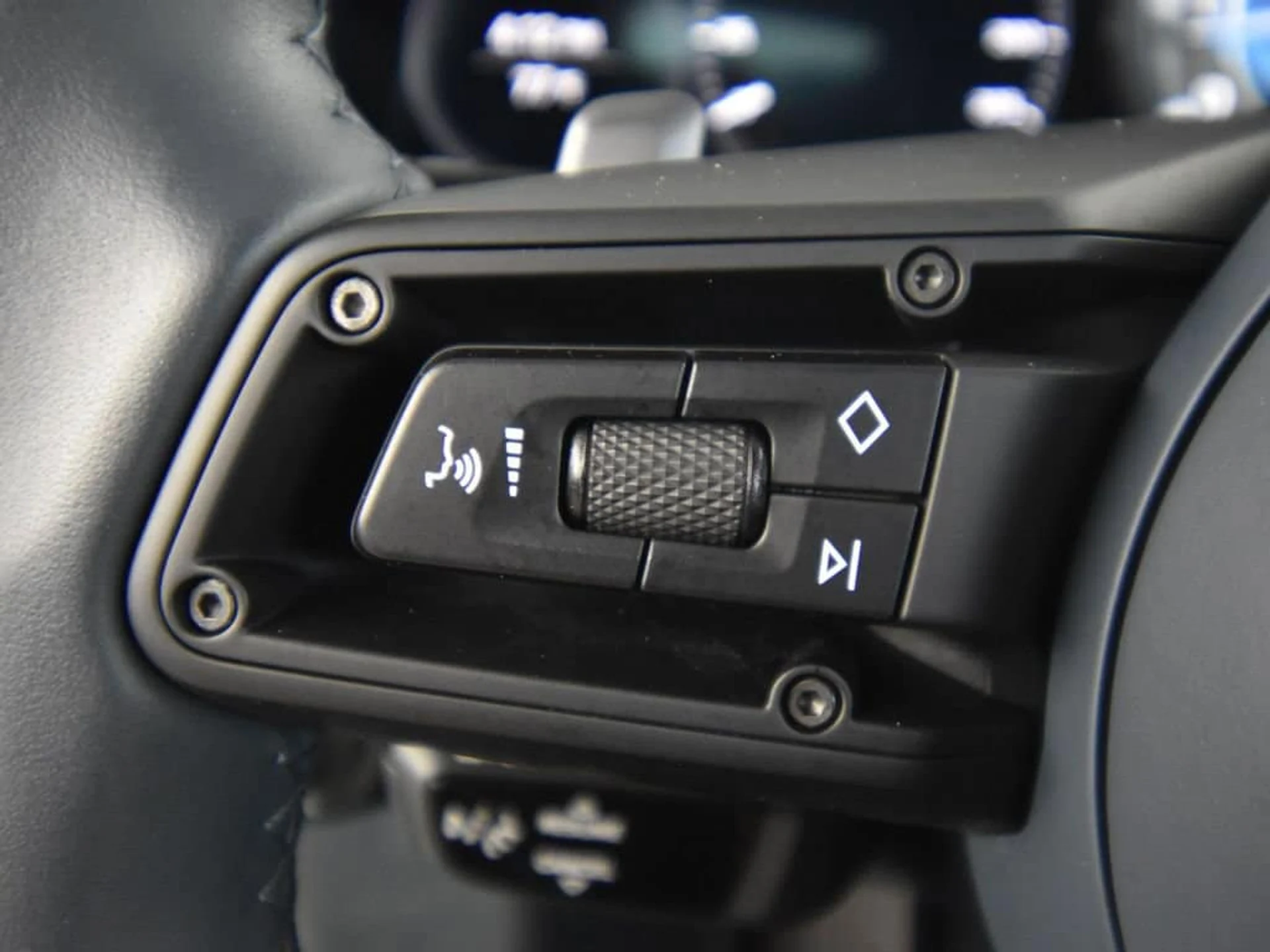 mph035_3049404446_832d4d5f8cac3936d61db1a0ea736a27x_555c8f3665